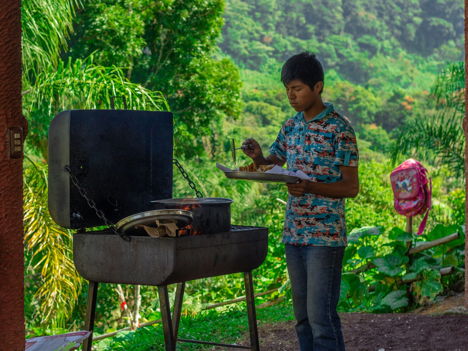 Rondreis Costa Rica, Cahuita, excursie Caribbean Cooking Tour, bbq