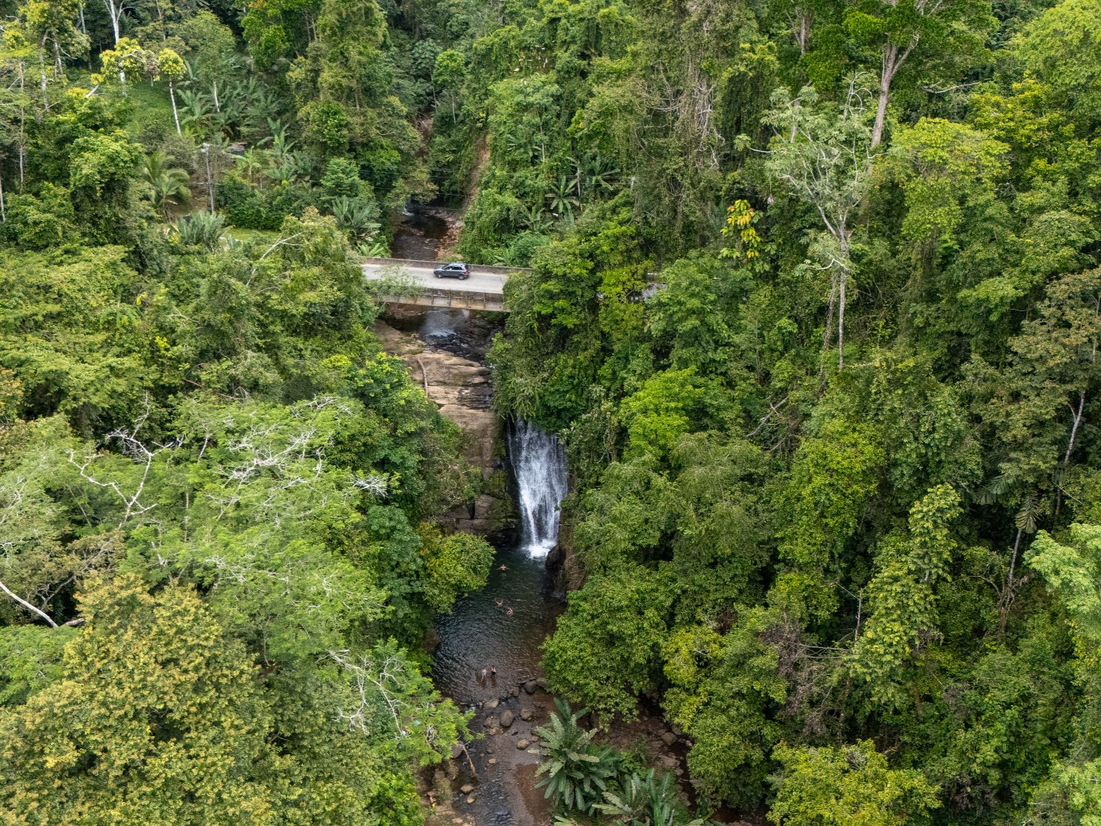 Rondreis Costa Rica, Puerto Viejo de Limon, Excursie Bri Bri Reserve tour, Bri Bri watervallen