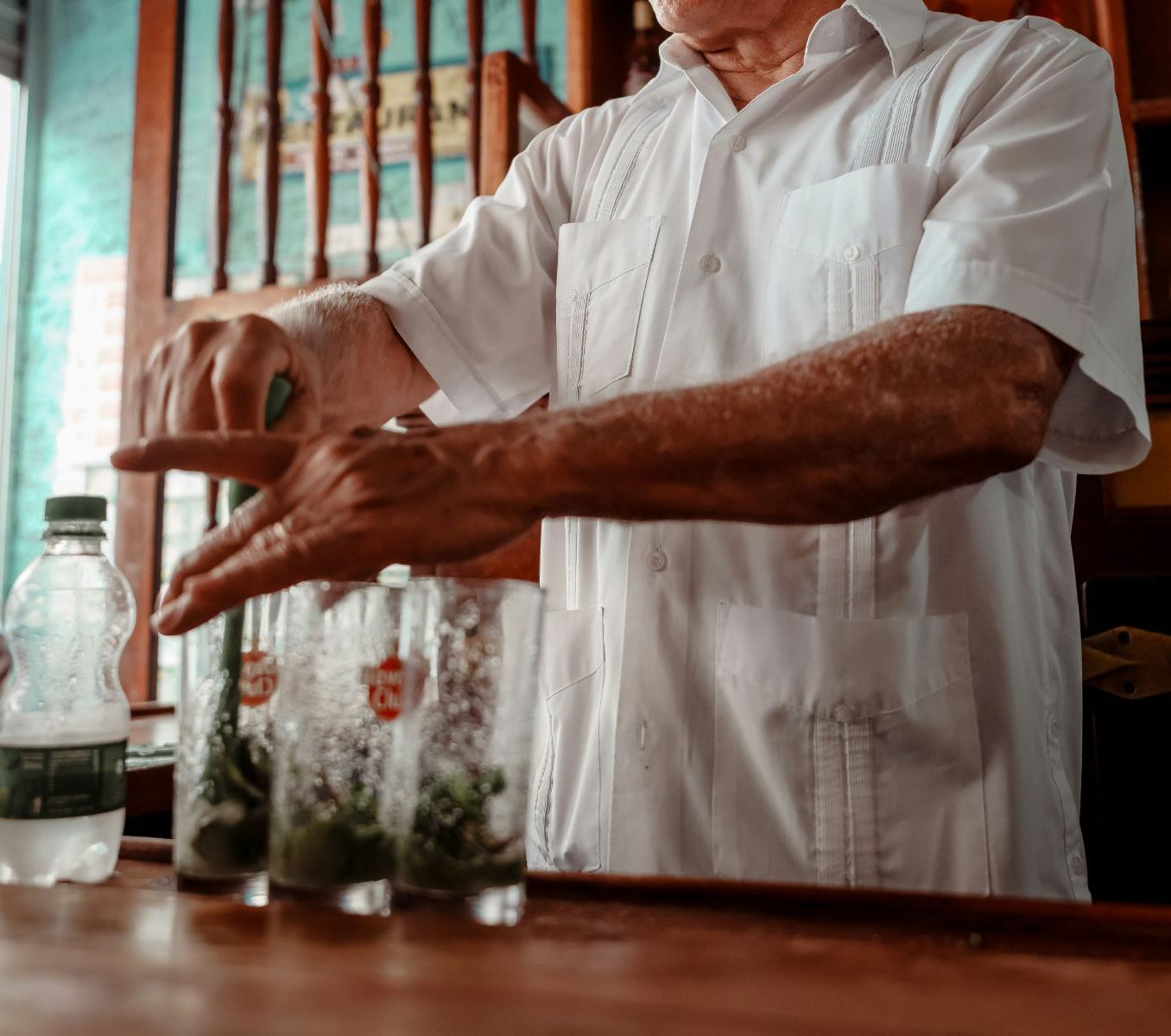 Rondreis Cuba, Viñales, Viñales rumproeverij en tapas, glazen rum