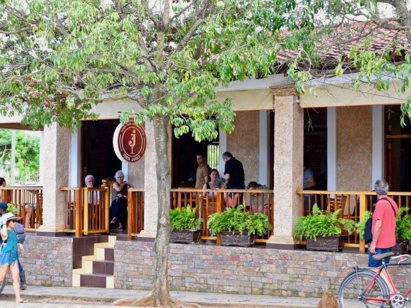 Rondreis Cuba, Viñales, Viñales rumproeverij en tapas, terras bar