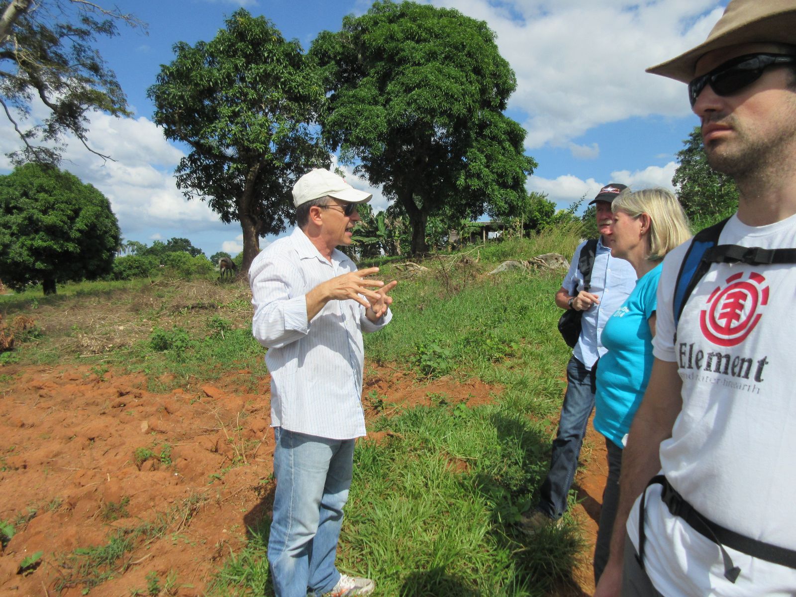 Rondreis Cuba, Viñales, Wandeltour door de Viñales Vallei, tourgids