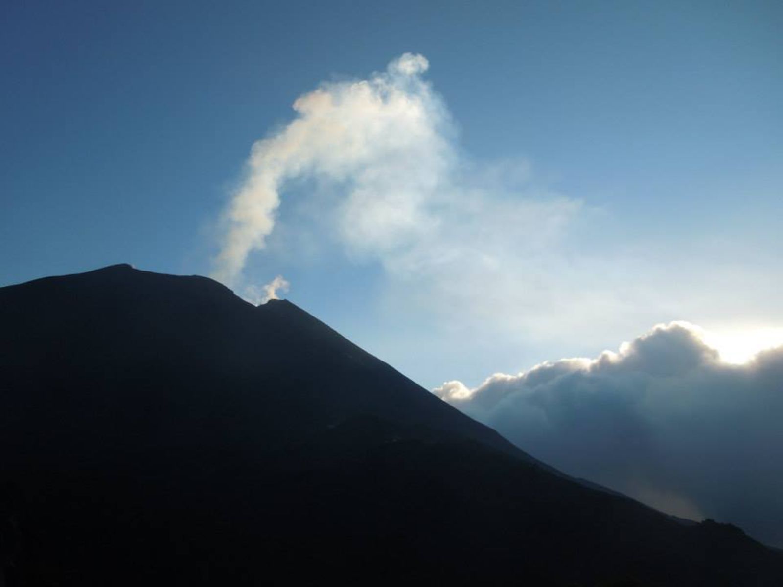 Rondreis Guatemala, Antigua, excursie beklim de Pacaya Vulkaan