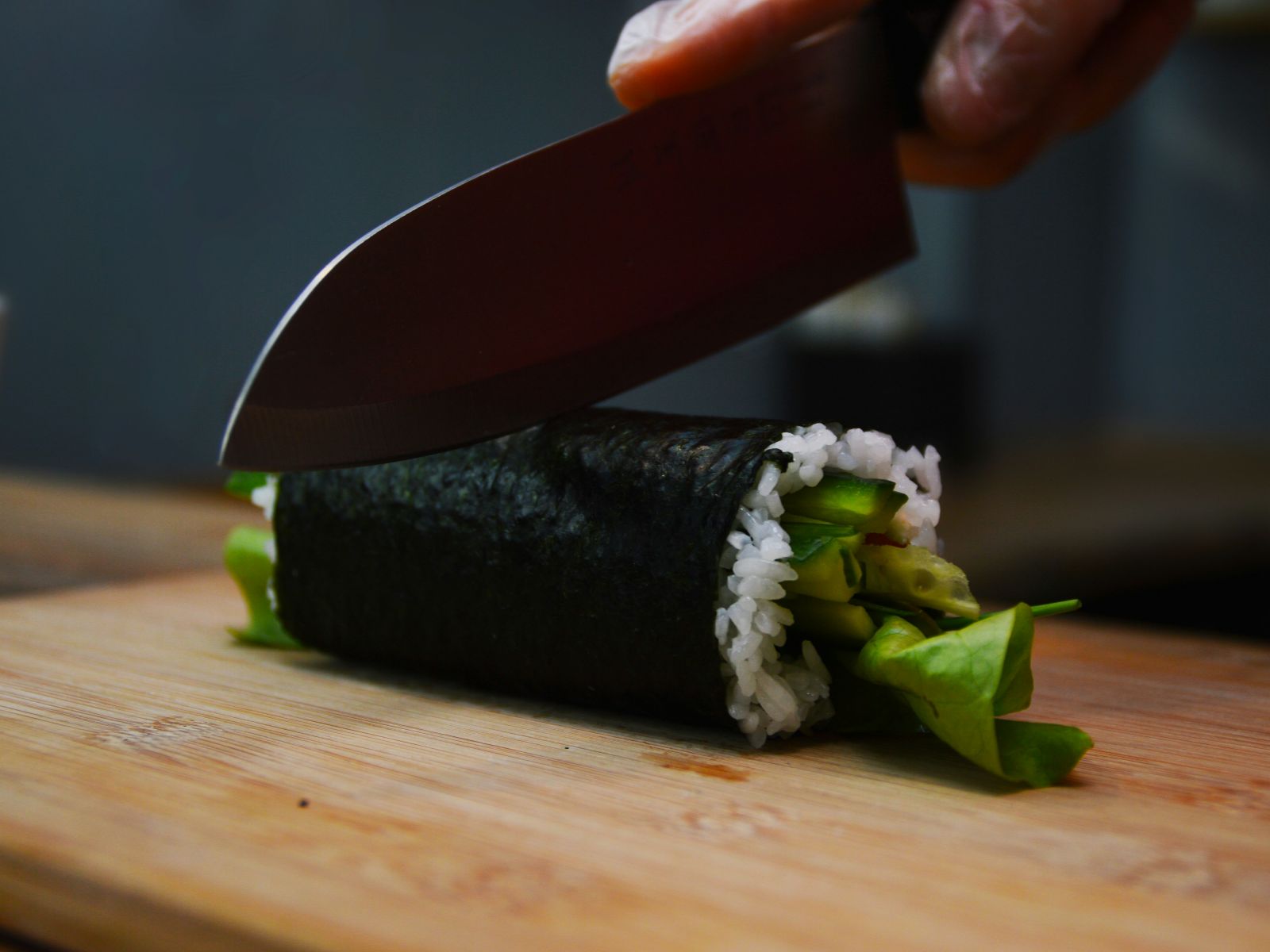 Rondreis Japan, Tokyo, excursie Sushi Workshop, sushi snijden