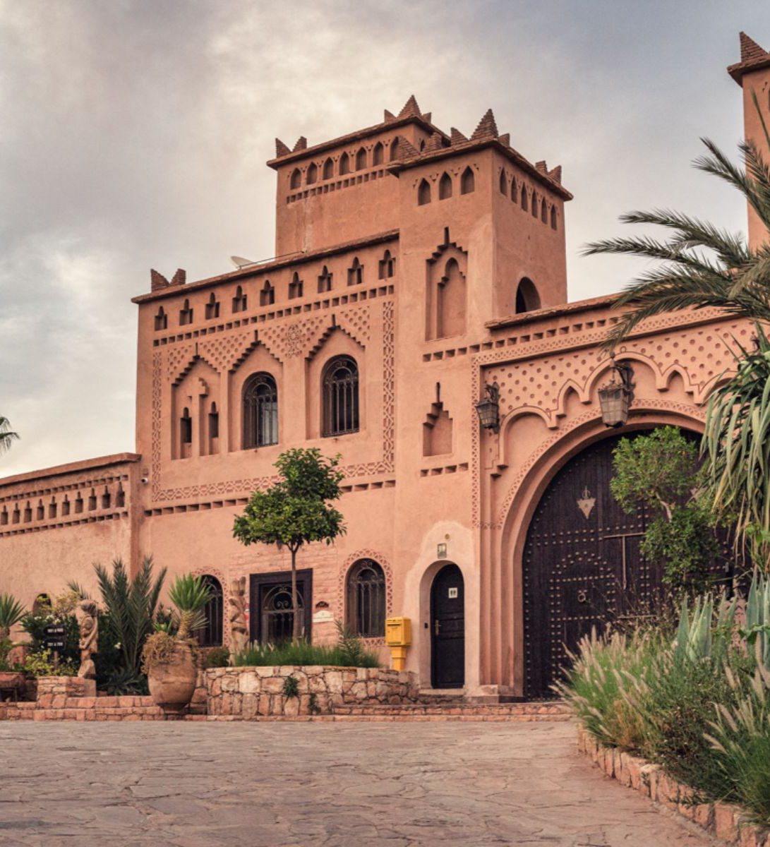 Rondreis Marokko, Aït Ben Haddou, Ksar Ighnda, buitenaanzicht hotel