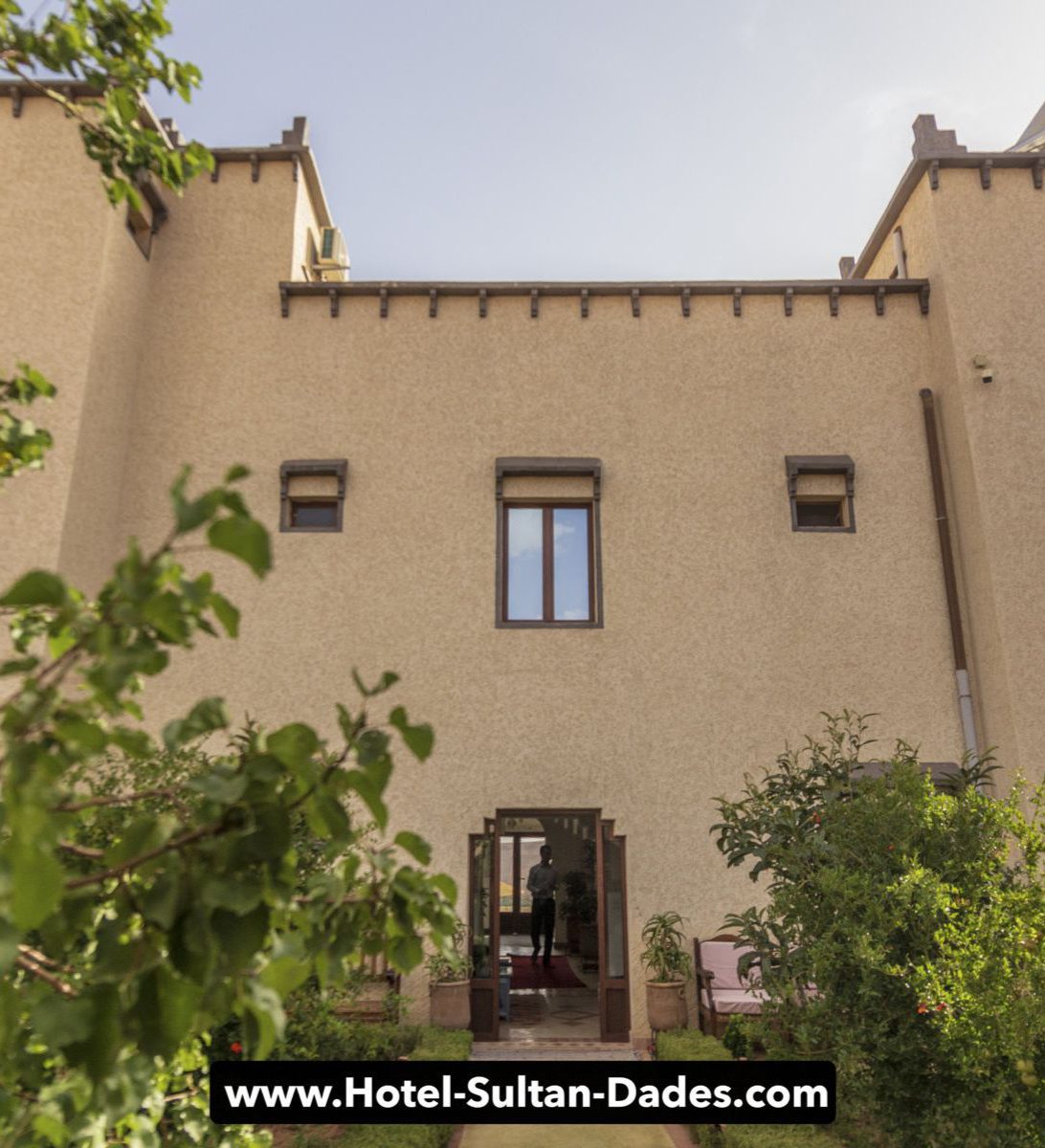 Rondreis Marokko, Dadés Vallei, Ksar Sultan, voorkant van het hotel