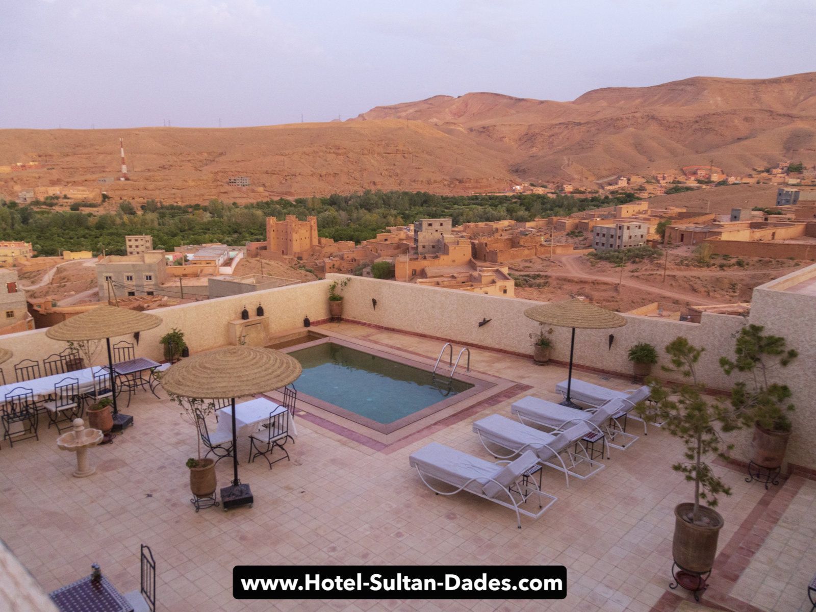 Rondreis Marokko, Dadés Vallei, Ksar Sultan, zwembad