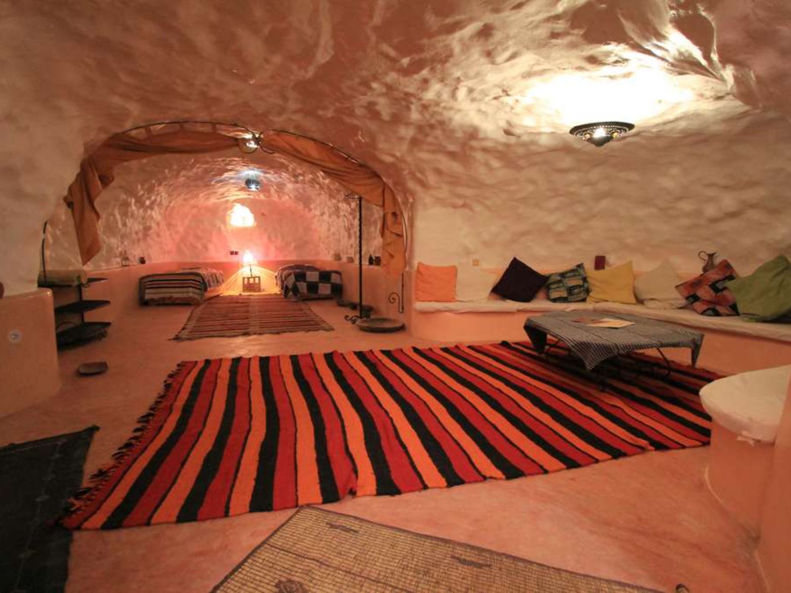 Rondreis Marokko, Dadés Vallei, La Perle du Dades, Berber Troglodytes, double en twin beds