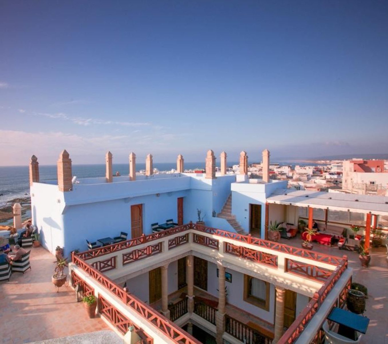 Rondreis Marokko, Essaouira, Palais des Remparts, hotel vanuit de lucht