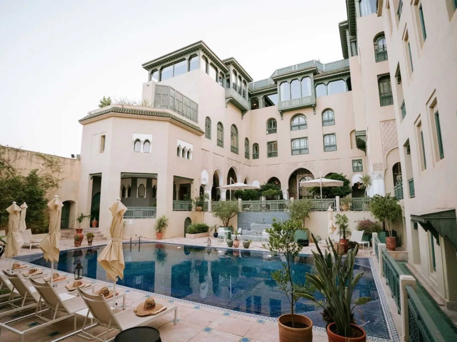Rondreis Marokko, Fès, Faraj Suites & Spa, zwembad