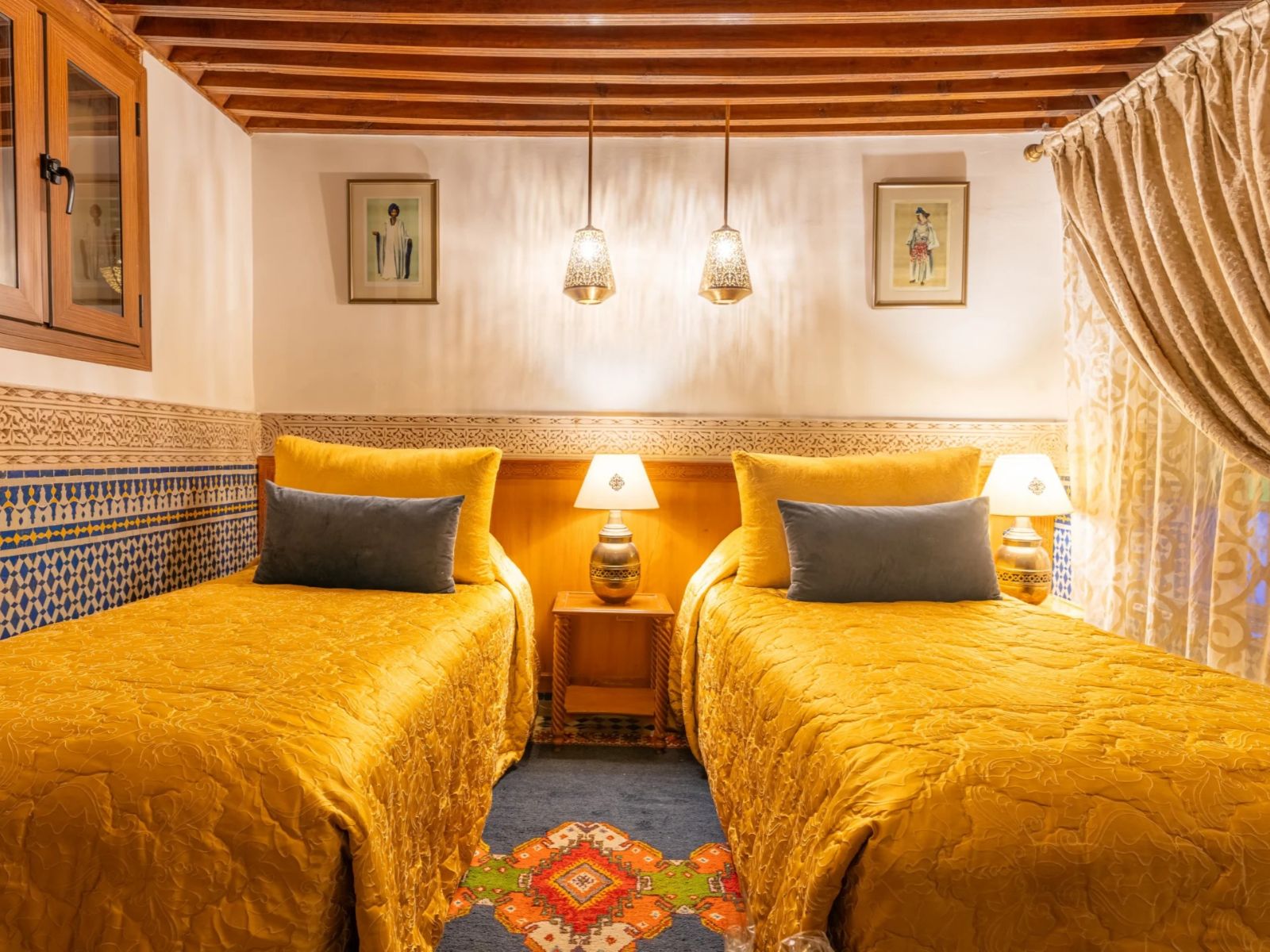 Rondreis Marokko, Fès, Riad Myra, Ba Sidi kamer, met twee eenpersoonsbedden
