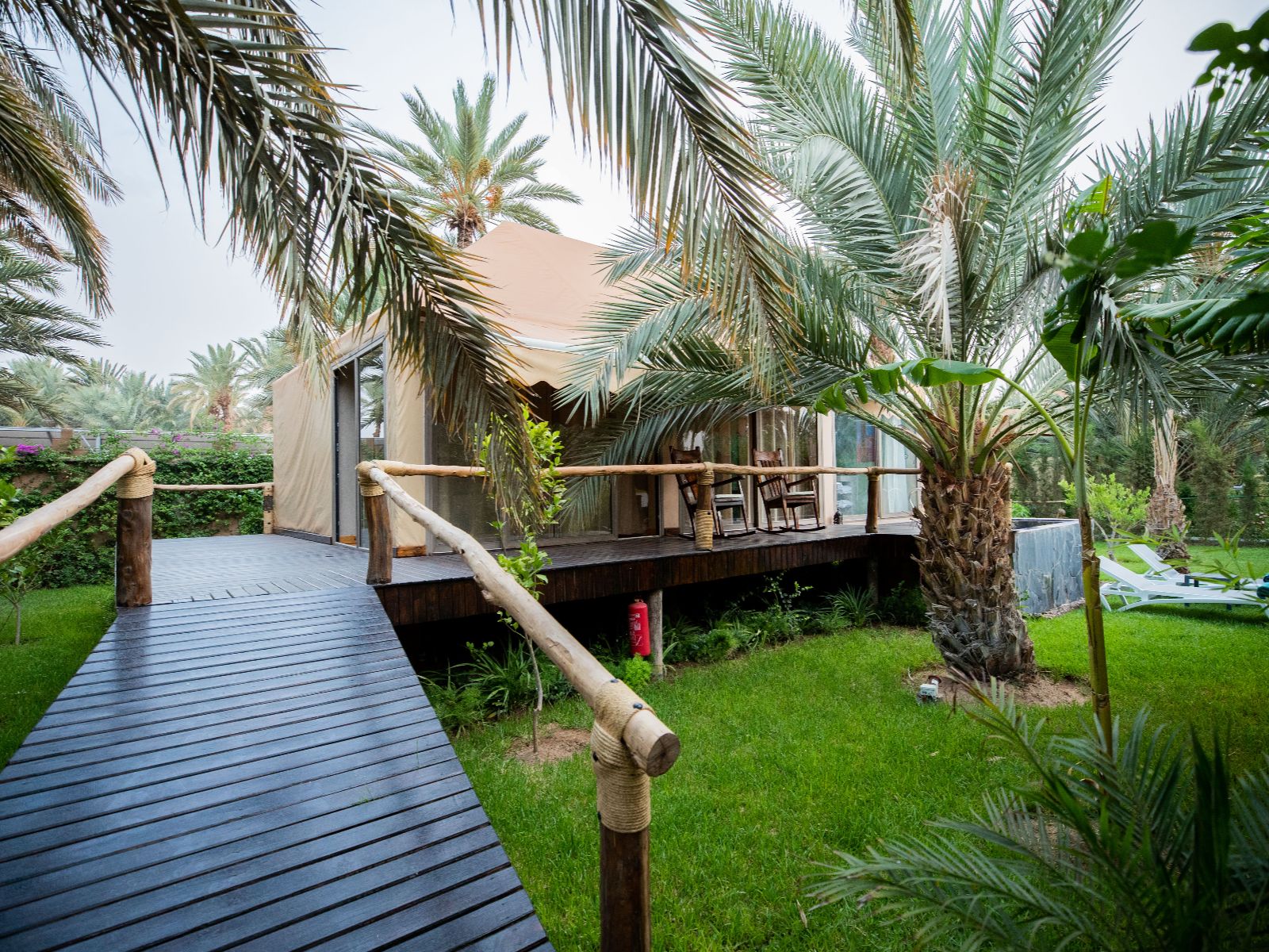 Rondreis Marokko, Zagora, Dar Hnini, one bedroom bungalow, overzichtsfoto buitenkant