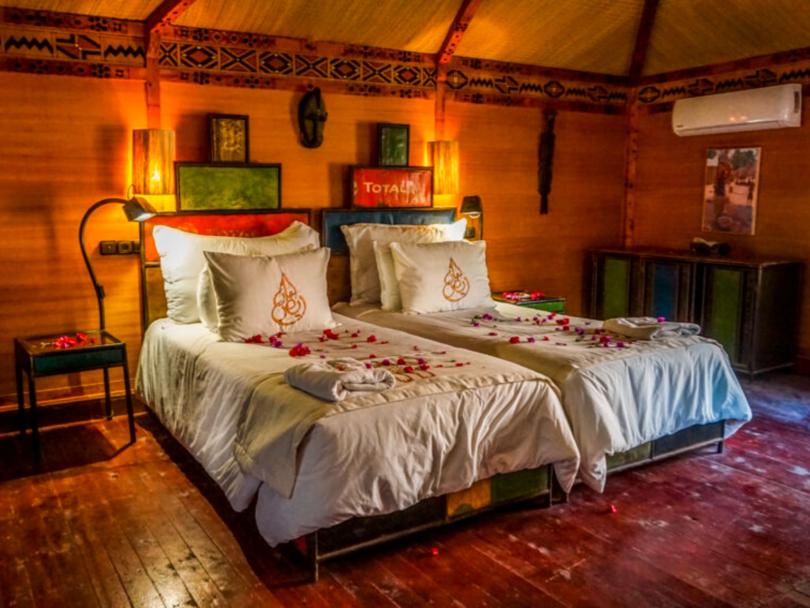 Rondreis Marokko, Zagora, Riad Lamane, African Lodges, twin beds eco tent