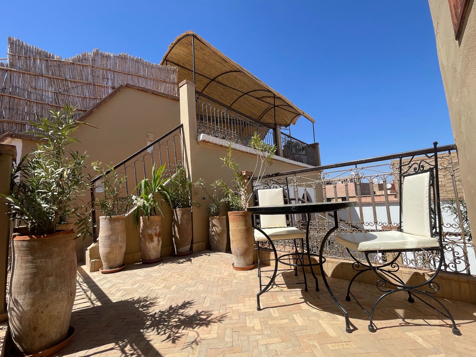 Rondreis Marokko. Taroudant, Riad Tafilag, terras