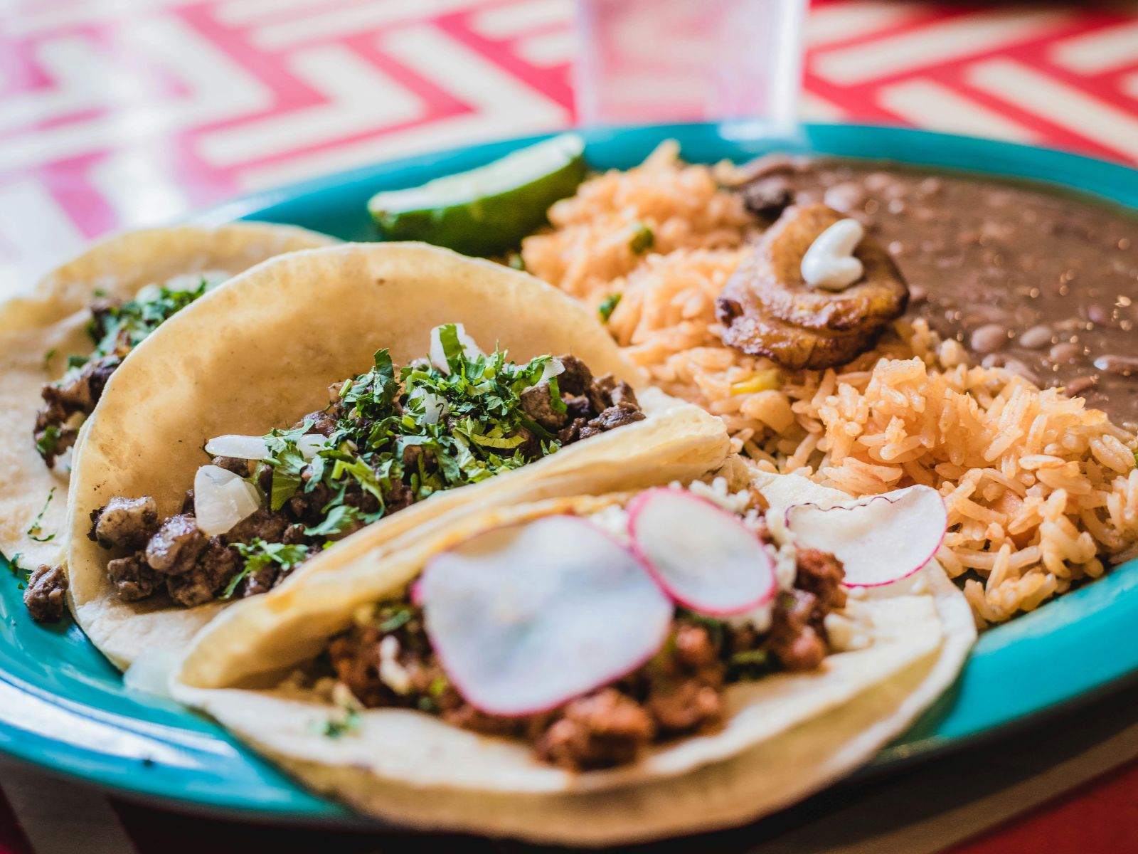 Rondreis Mexico, Mexico-Stad, Foodie tour Mexico-Stad, verse taco's op een bordje