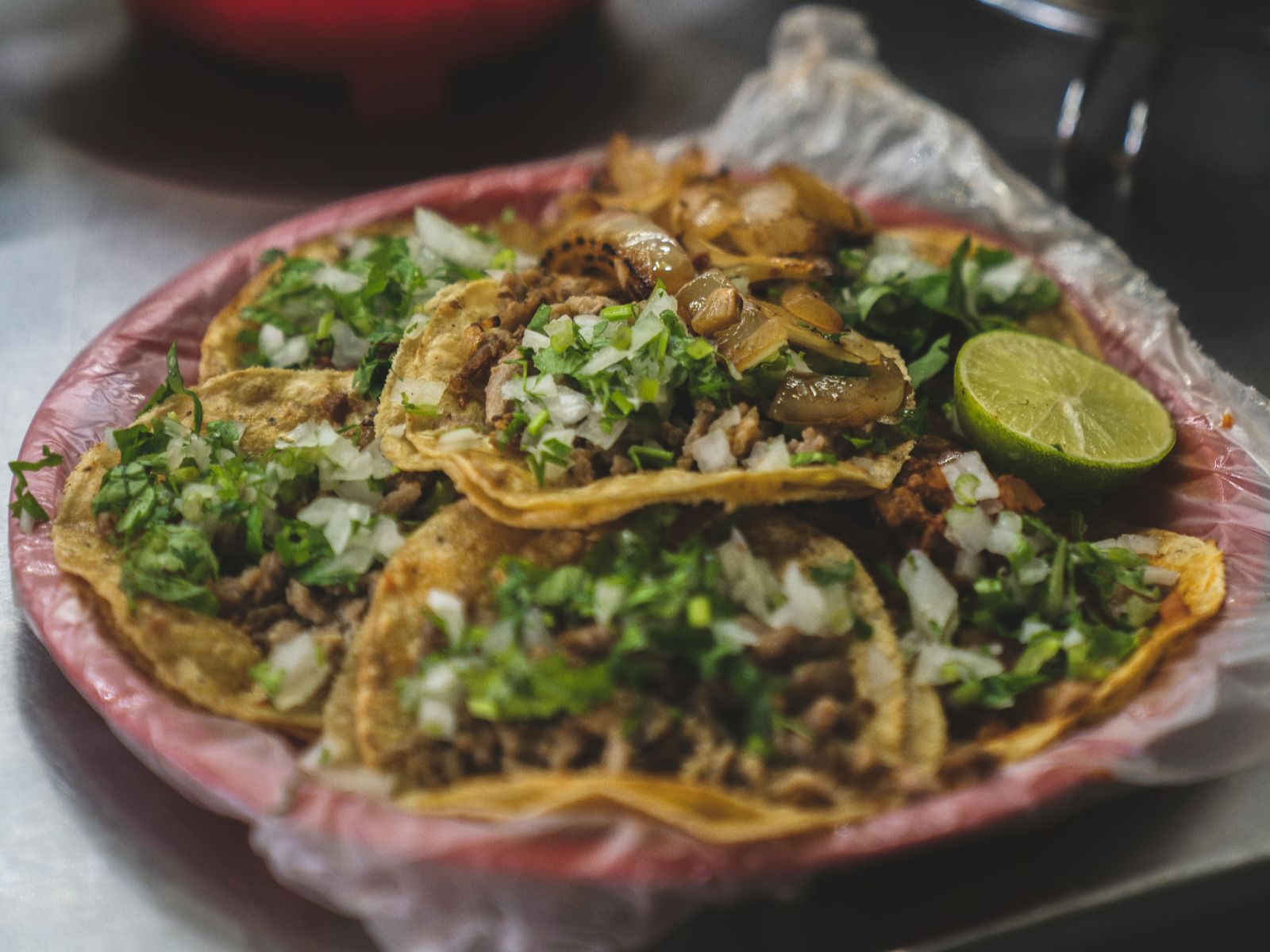 Rondreis Mexico, Mexico-stad, Excursie Taco avontuur door nachtelijk Mexico-Stad, bord met taco's