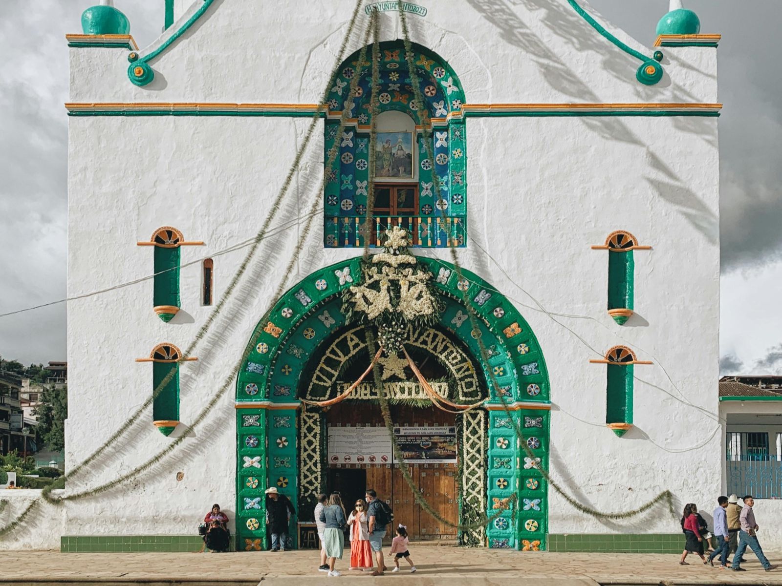 Rondreis Mexico, San Cristobal, Rituelen en kleuren in de dorpen van Chiapas, kerk van San Juan Chamula