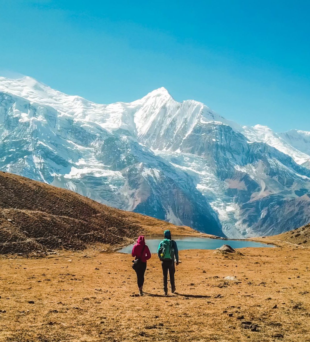 Rondreis-Nepal-Annapura-Trekking-koppel-bij-het-ijsmeer