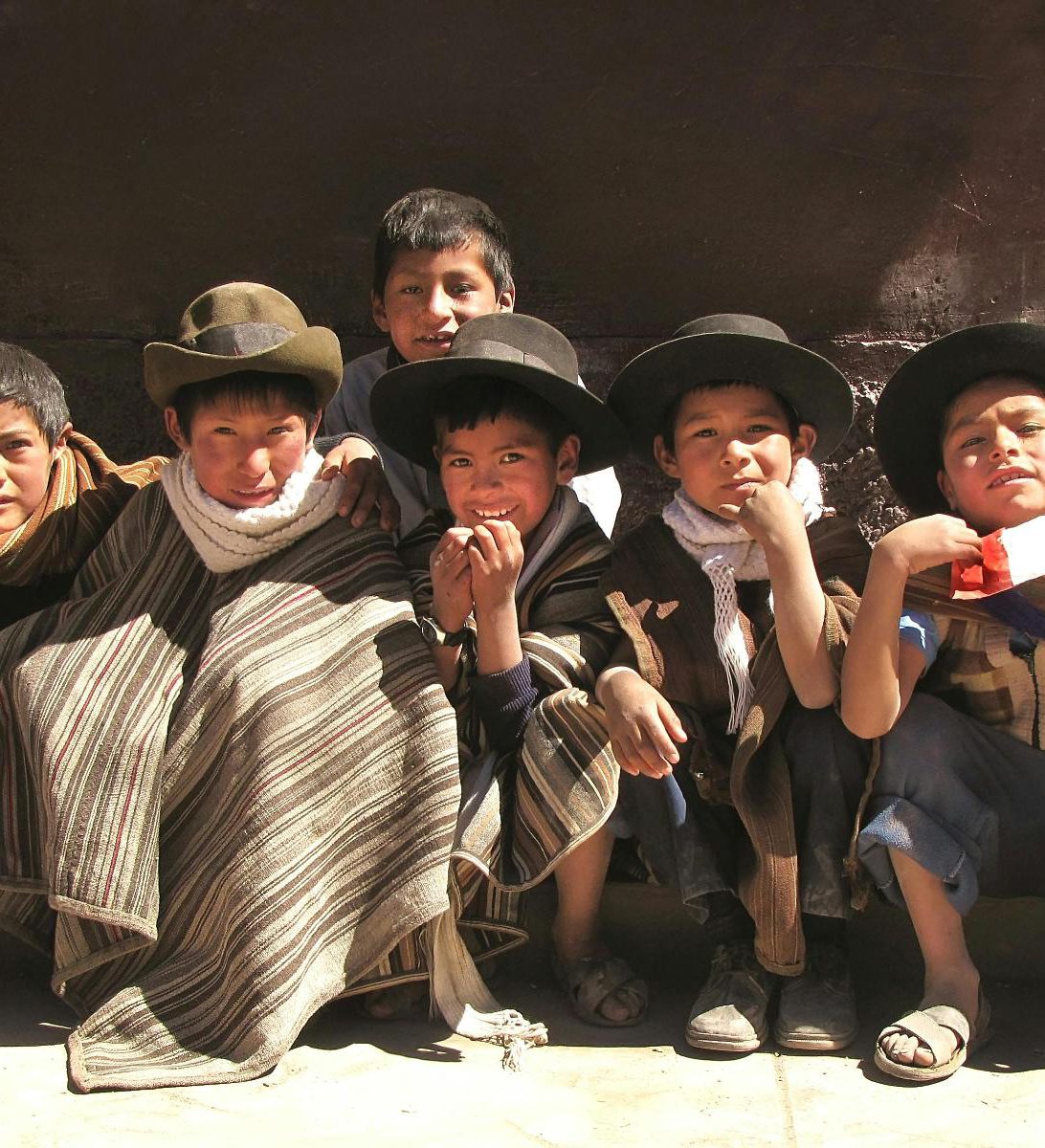 Rondreis Peru, Arequipa, excursie Dreamproject, jongens