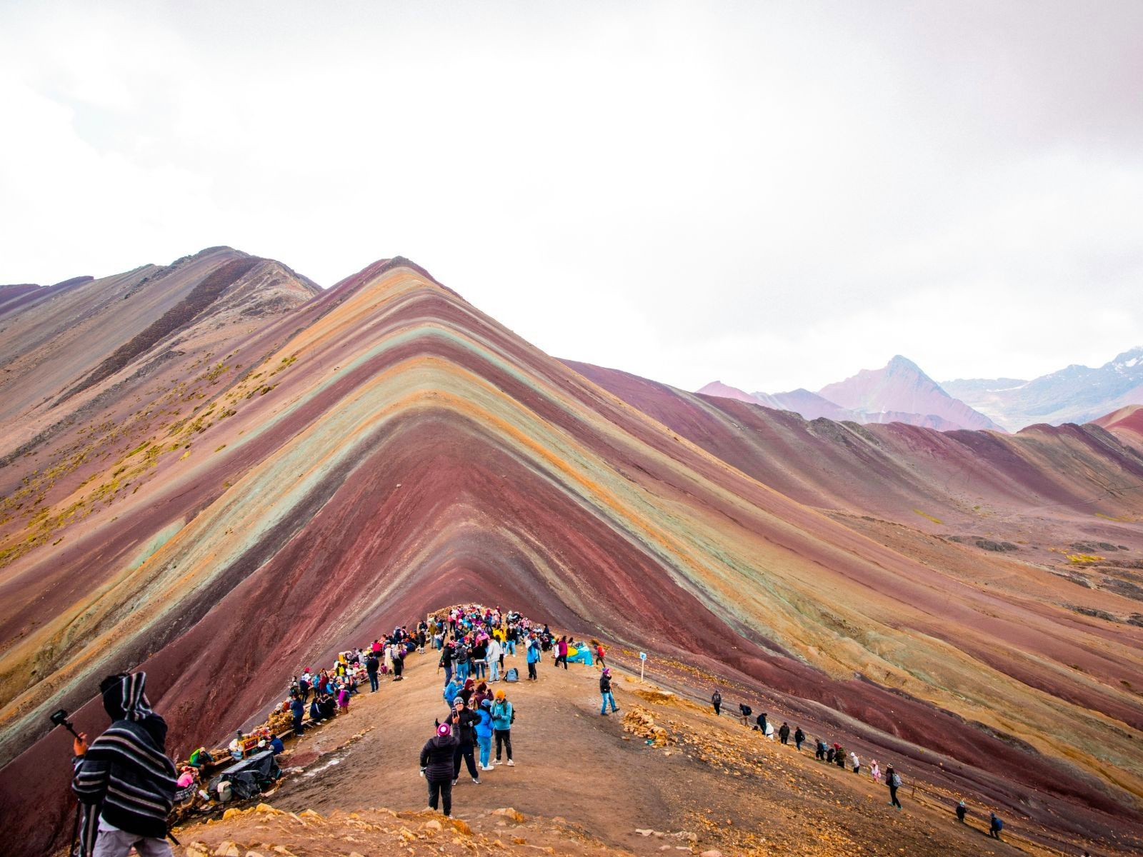 Rondreis Peru, Cusco, excursie hiken bij Rainbow Mountain, kleurrijk landschap