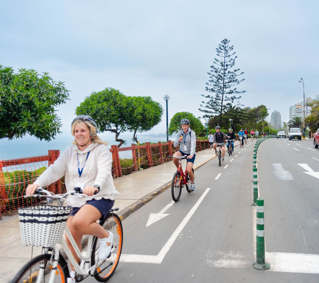 Rondreis Peru, Lima, gastronomische fietstour, fietsen in de straat