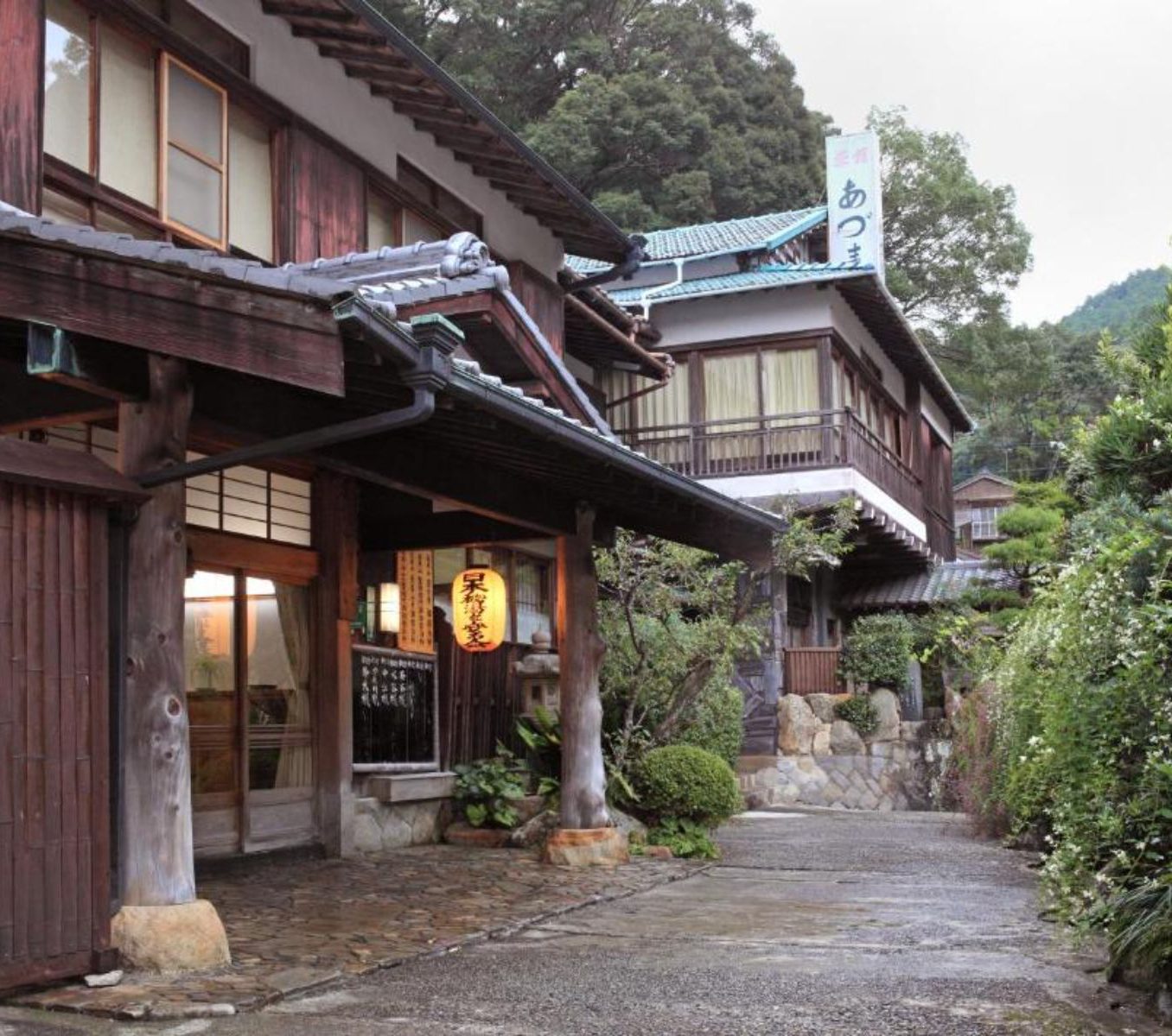 Rondreis Japan, Yunomine Onsen, Ryokan Adumaya, buitenaanzicht