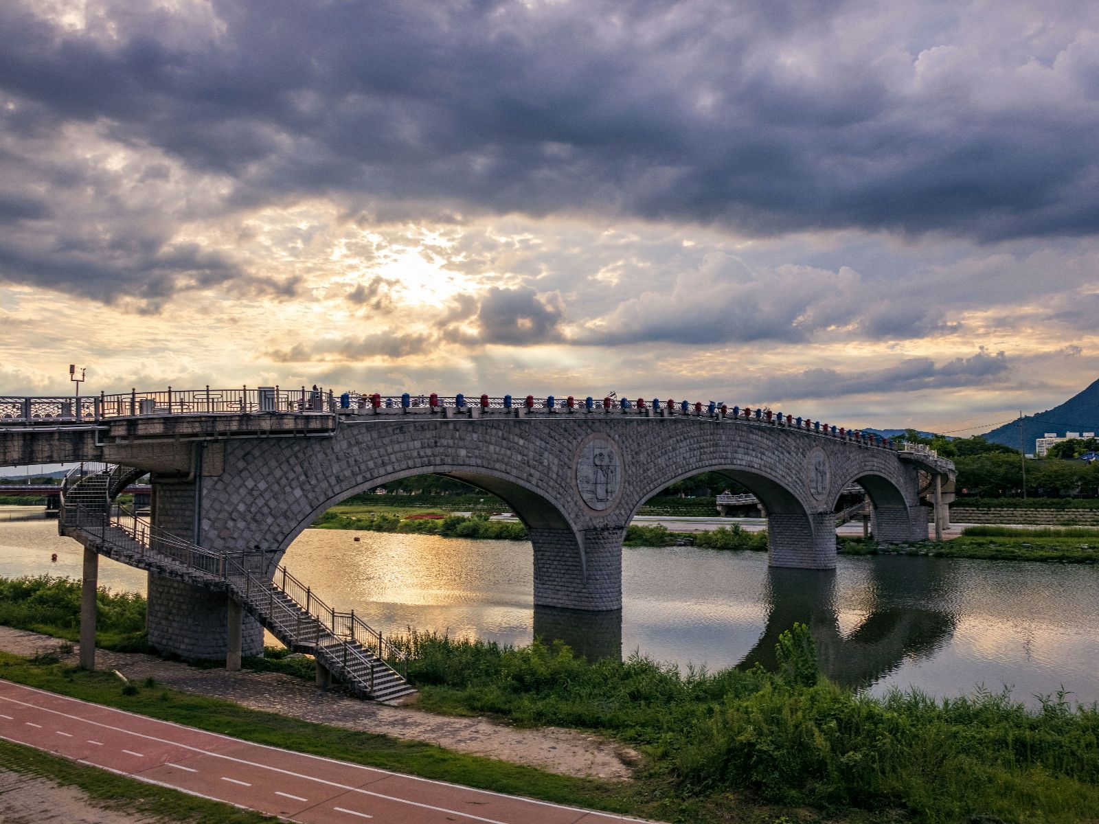 Rondreis Zuid-Korea, Namwon, Brug over water