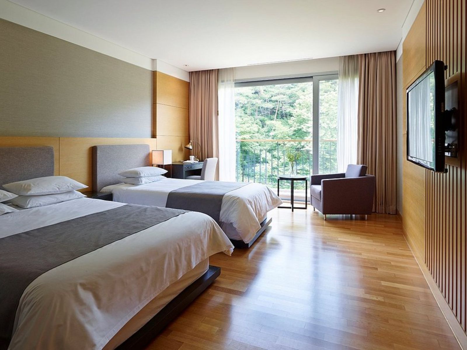 Rondreis Zuid-Korea, Namwon, The Suites Hotel, kamer met twee bedden