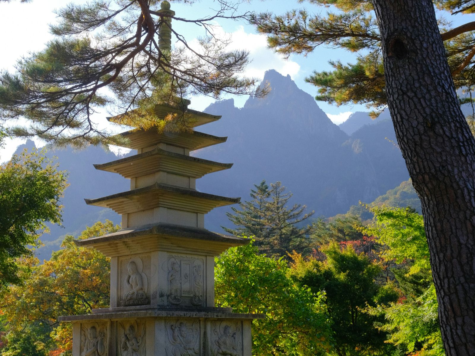 Rondreis Zuid-Korea, Seoraksan National Park, Tempel in de natuur