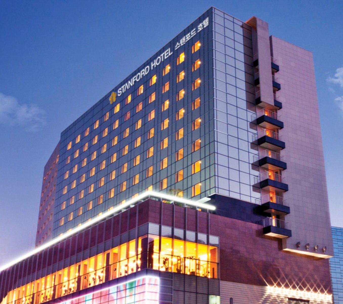 rondreis zuid-korea, seoul, stanford hotel seoul, buitenaanzicht