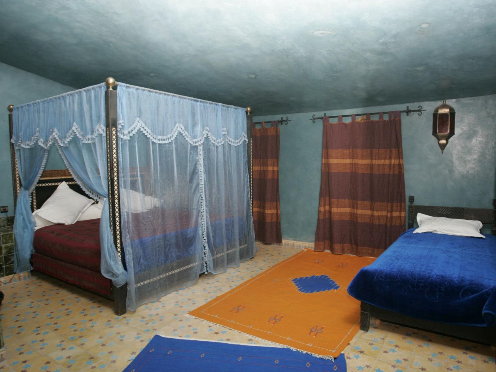Rondreis Marokko, Erg Chegaga, Chez La Pacha, slaapkamer