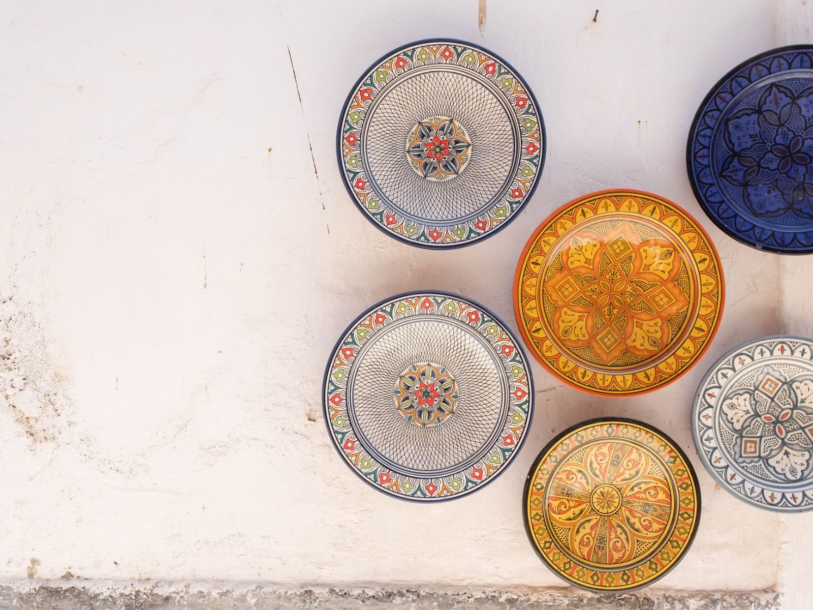 Rondreis Marokko, Essaouira, borden met mooie patronen