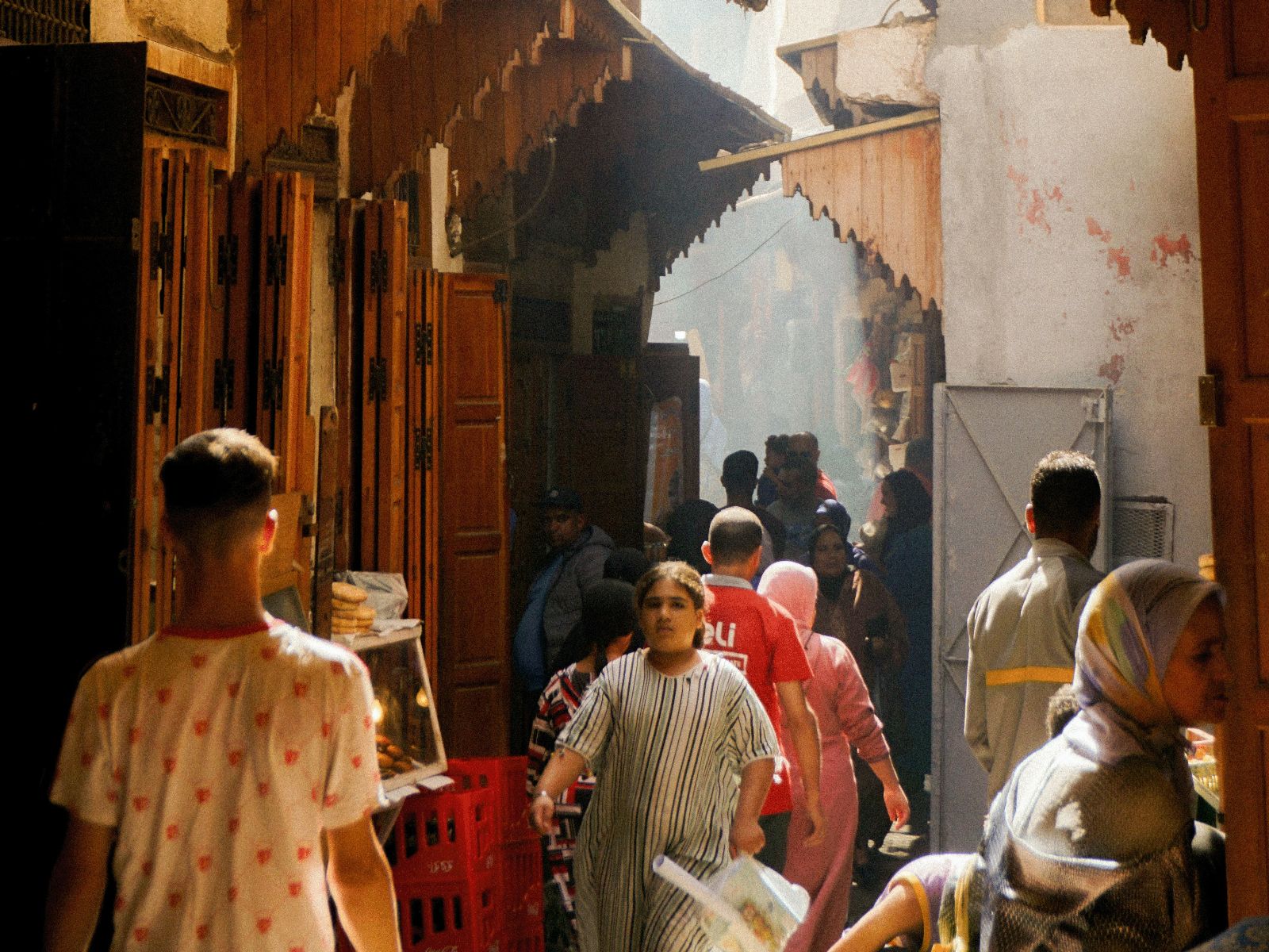 Rondreis Marokko, Fes, Excursie Medina en thee, Straatje in Fes