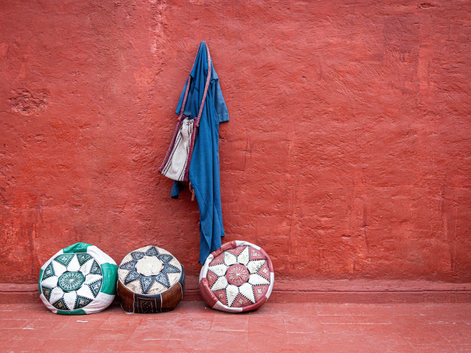 Rondreis Marokko, Fez, traditionele kleding en hoedjes