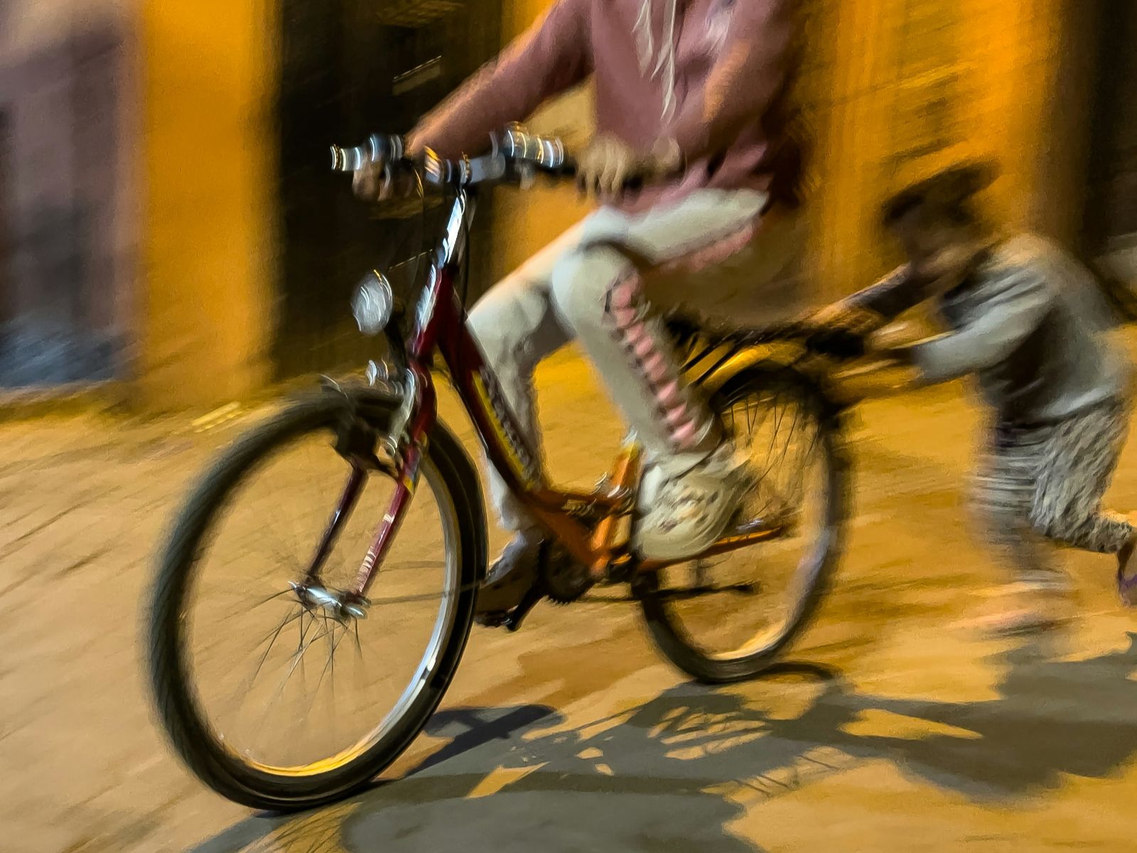 Rondreis Marokko, Marrakech, Excursie Fietsend door Marrakech, fietser