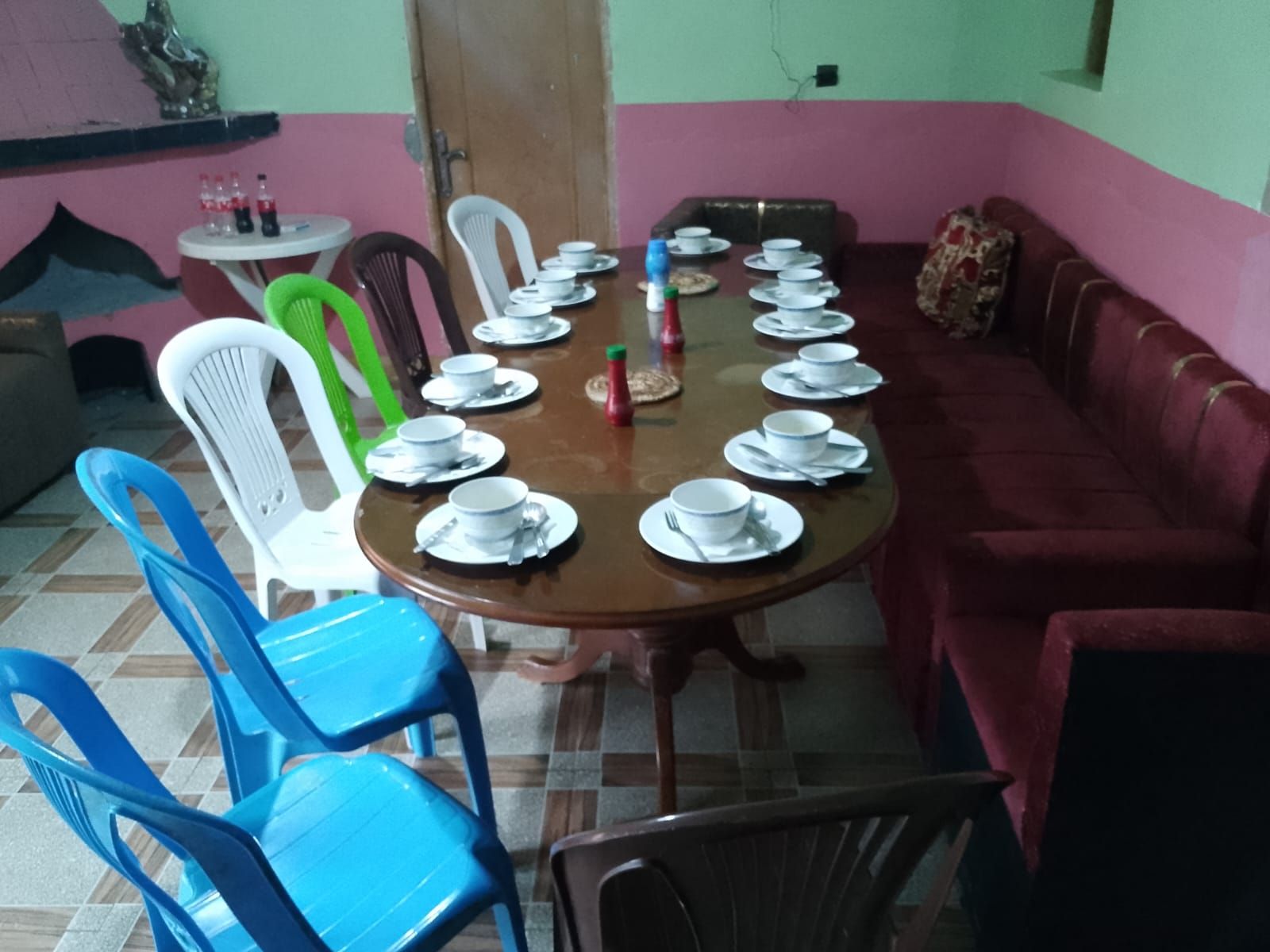Rondreis Marokko, Toubkal Trekking, Tizi Oussem, Gite Taddarine, restaurant