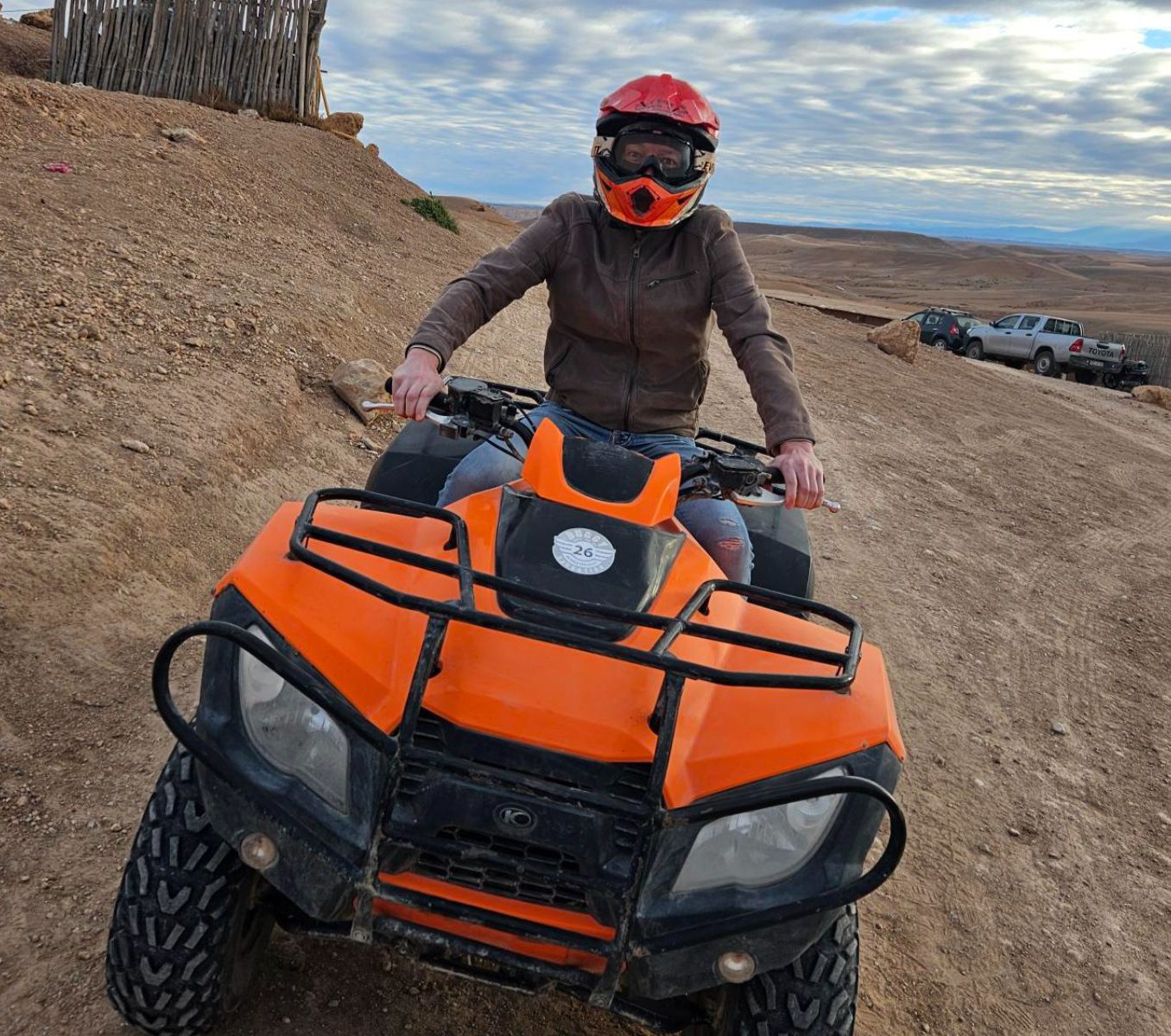 Rondreis Marokko, Zagora, excursie Quad avontuur, vrouw op Quad bike