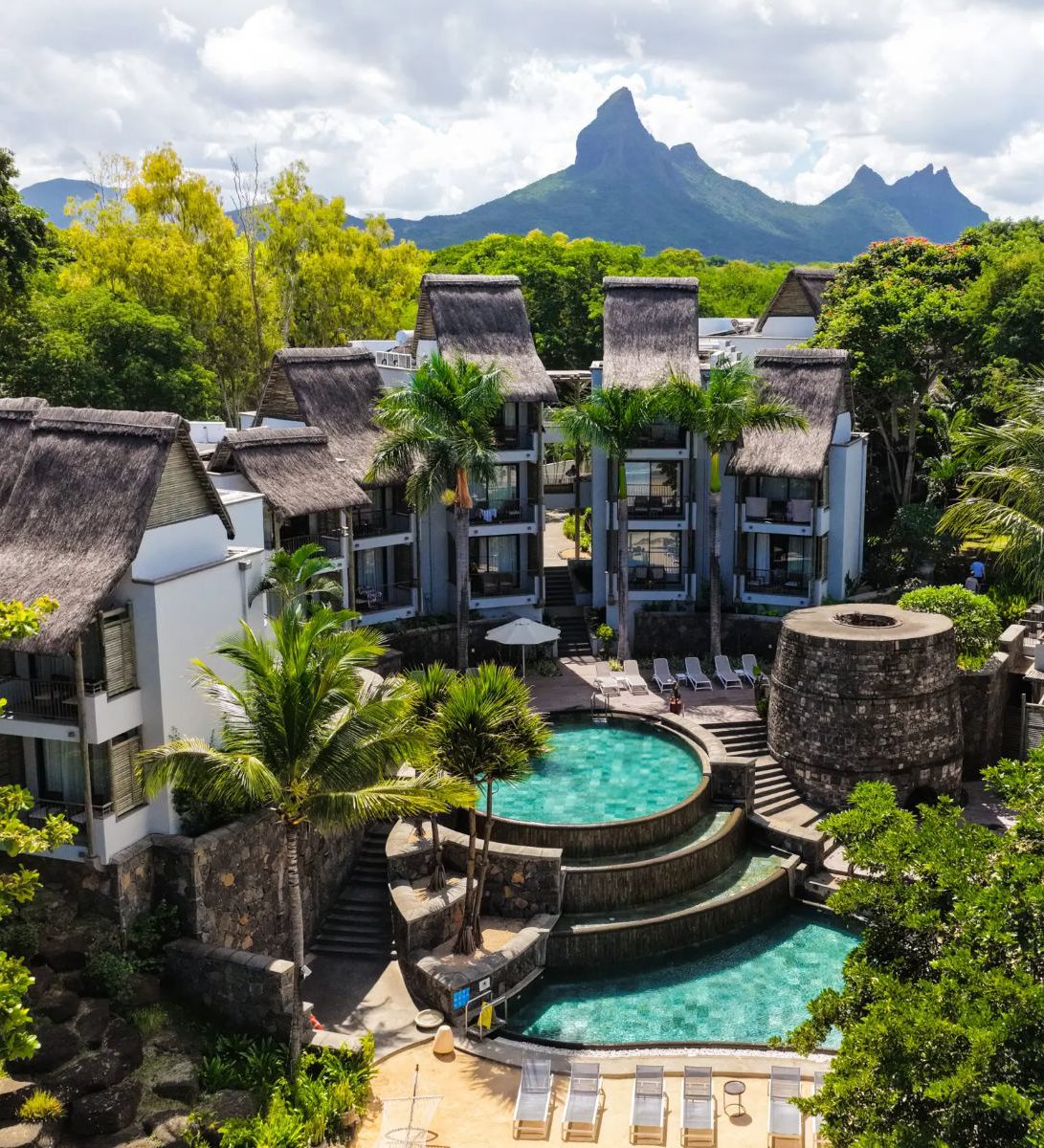 Rondreis Mauritius, Tamarin, Tamarina Golf & Spa Resort, vooraanzicht hotel