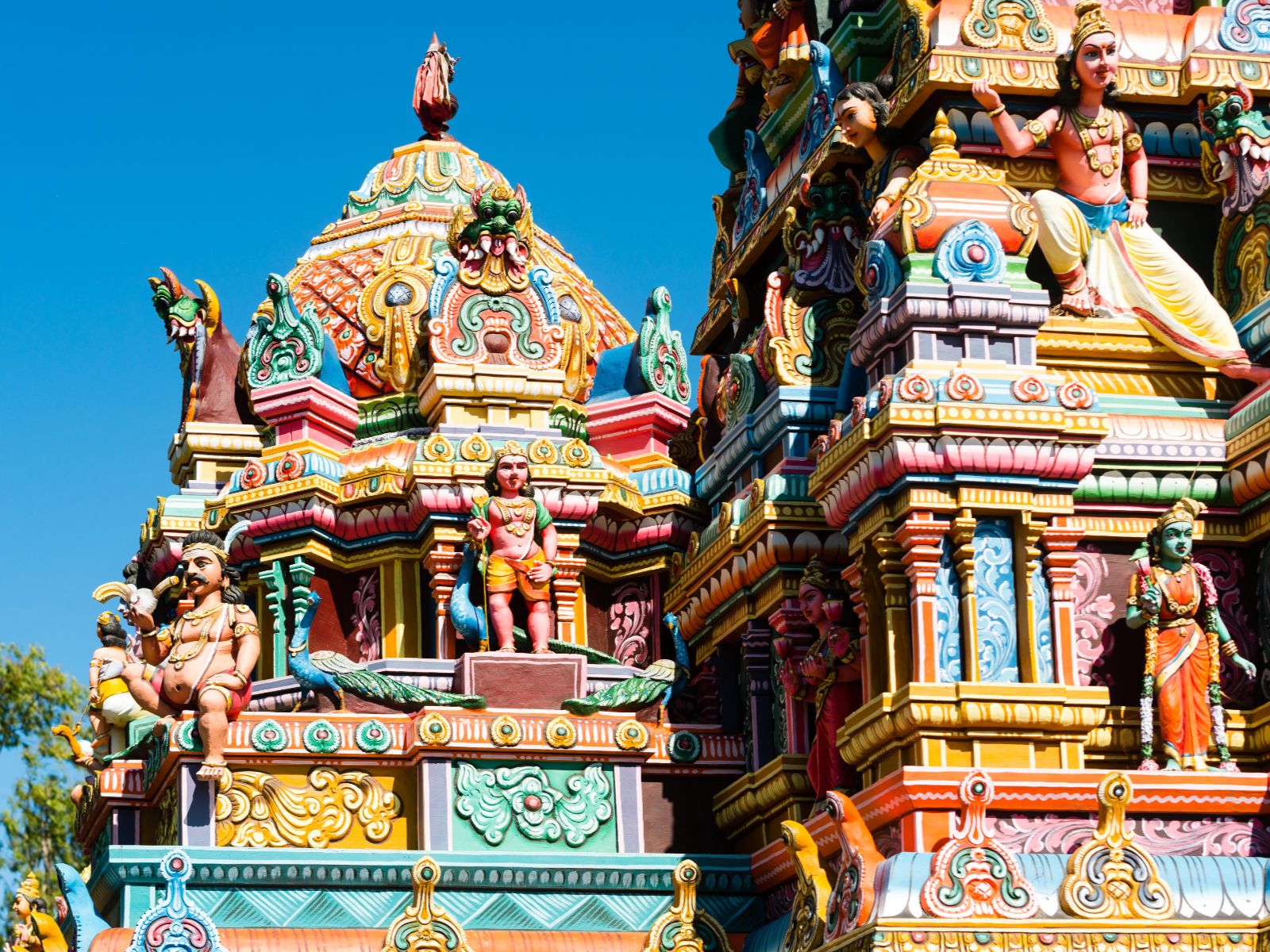 Rondreis Mauritius, close-up van een tempel, MTPA