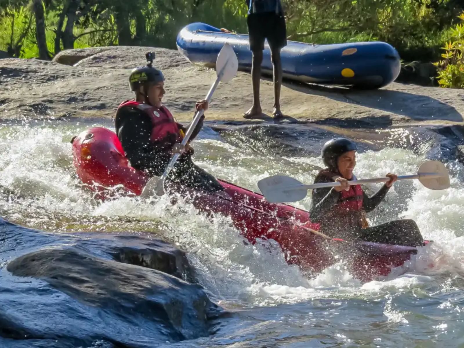 Rondreis Zuid Afrika, Hazyview, River rafting excursie, Extreme adventure, Rode raft