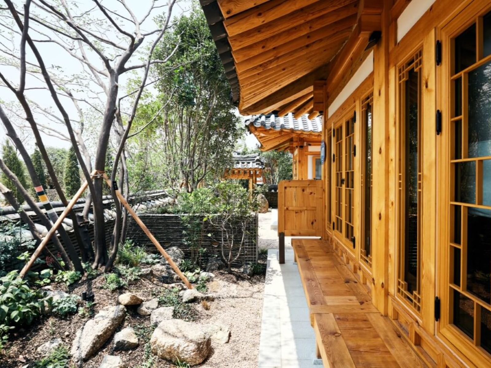 Rondreis Zuid Korea, Gyeongju, Heritage Yuwa, buitenaanzicht kamers