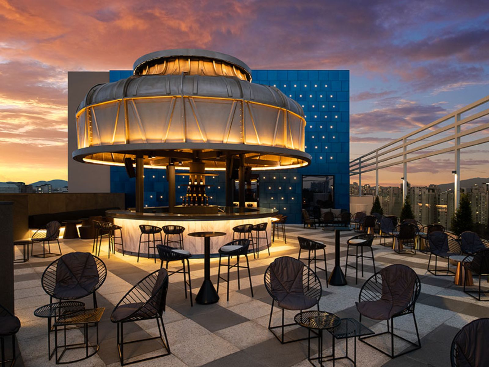Rondreis Zuid-Korea, Mondrian Seoul Itaewon, Seoul, Rooftop bar