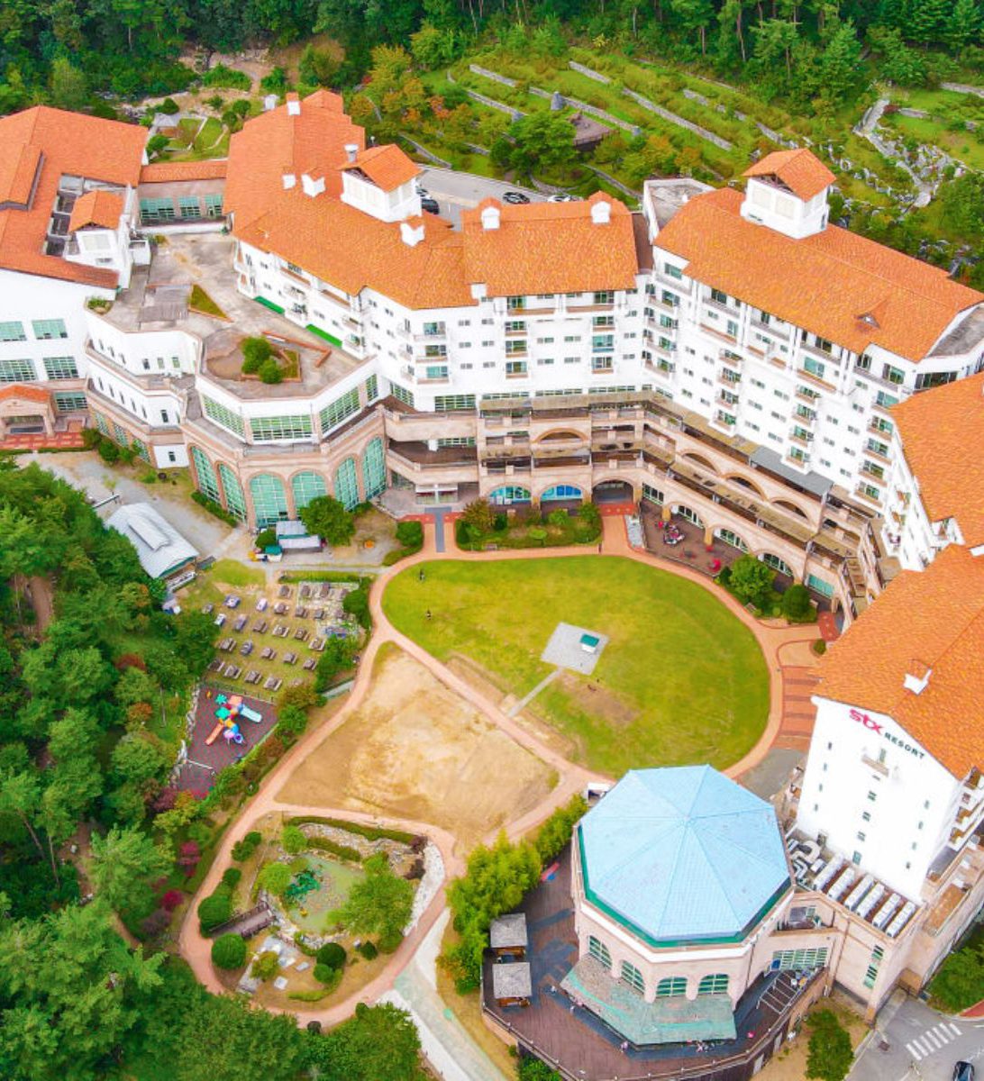 Rondreis Zuid-Korea, Songnisan, STX Resort Mungyeong, Bovenaanzicht van het hotel