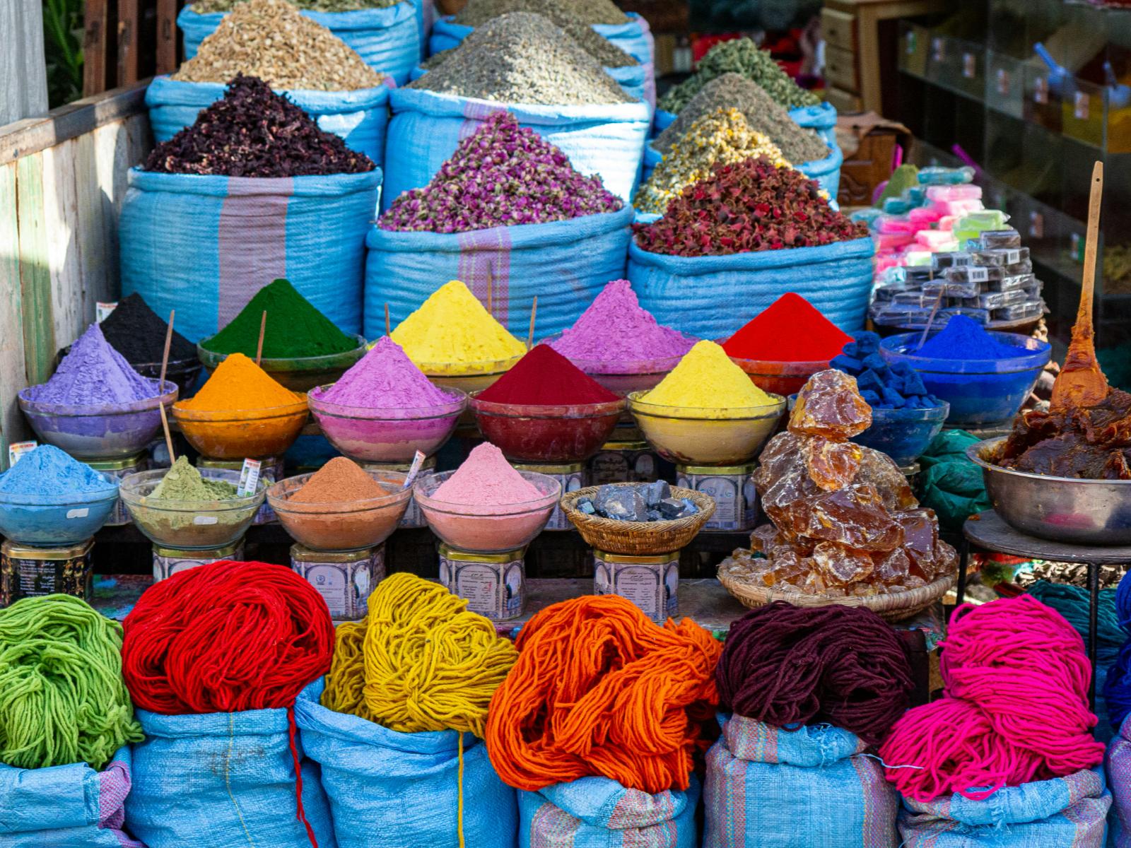 Rondreis Marokko , Marrakech, soukh kruiden en wol