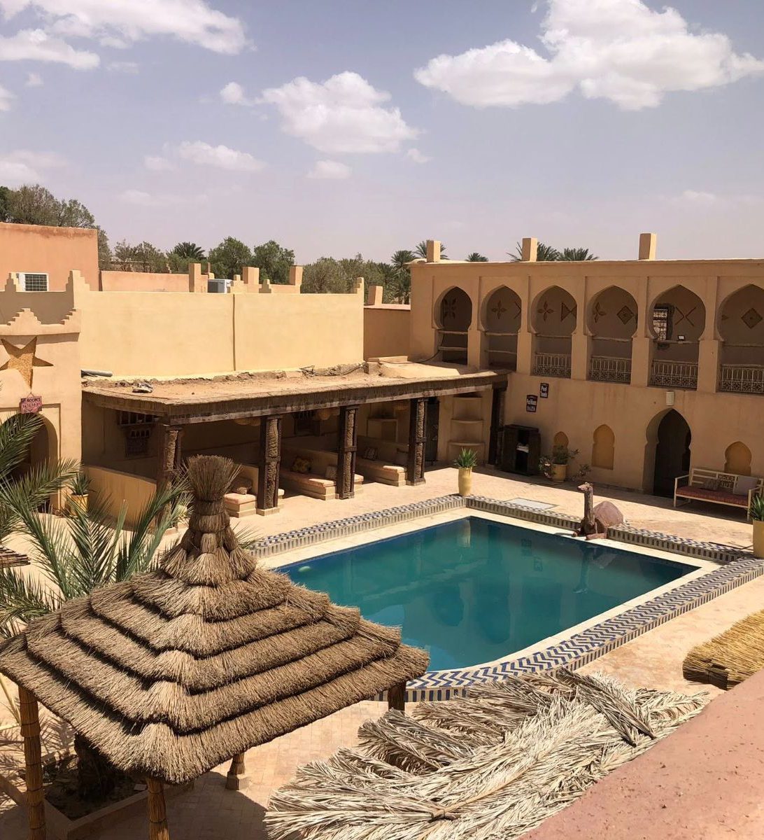 Rondreis Marokko, Merzouga, Kasbah Mohayut, zwembad