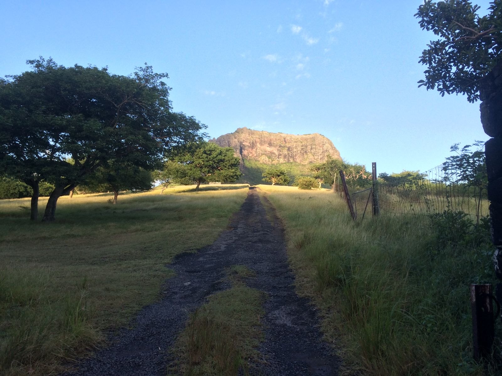 Rondreis Mauritius, Le Morne, Excursie Hiking le Morne, wandelpad