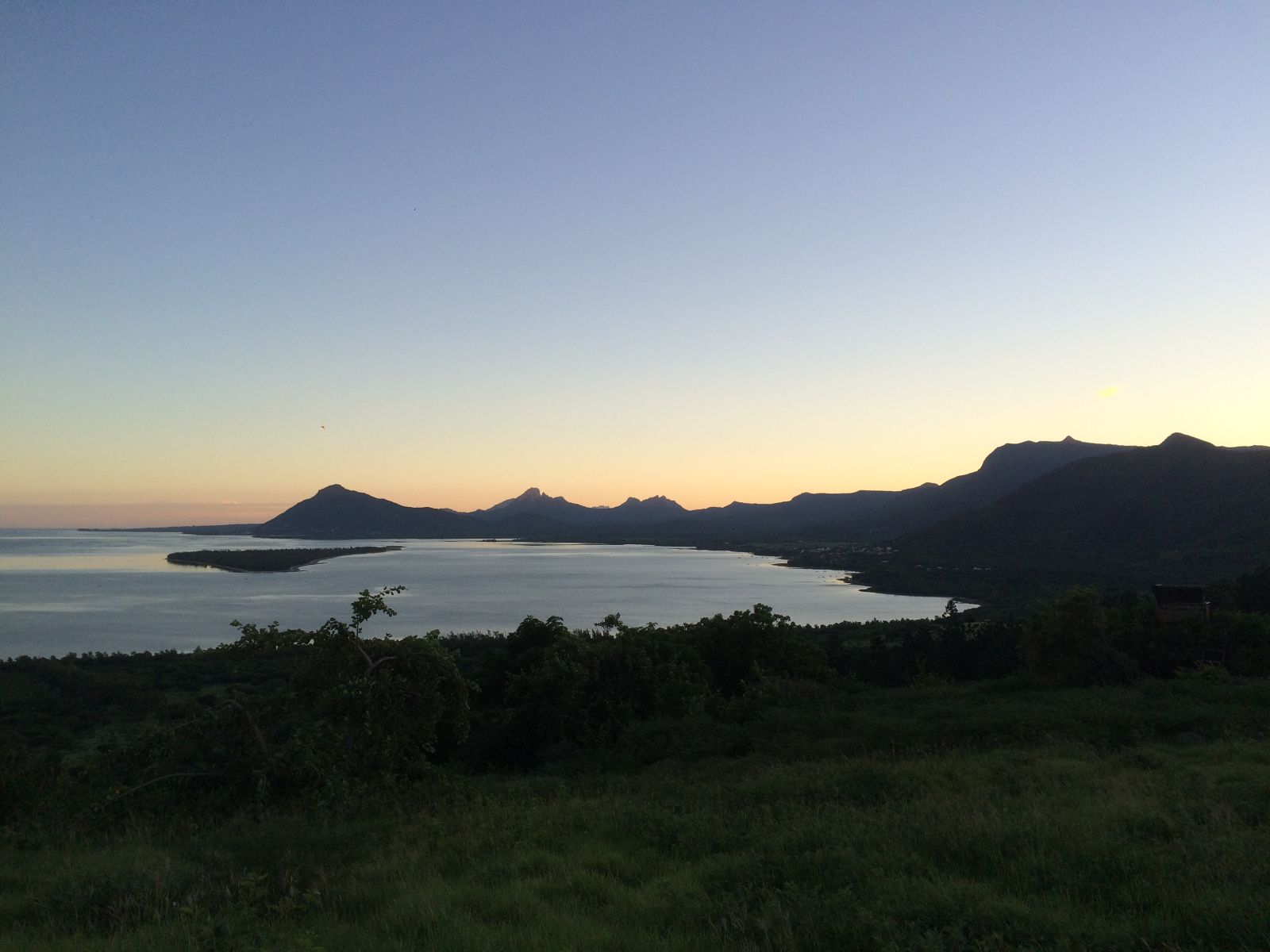 Rondreis Mauritius, Le Morne, Excursie Hiking le Morne, zonsondergang