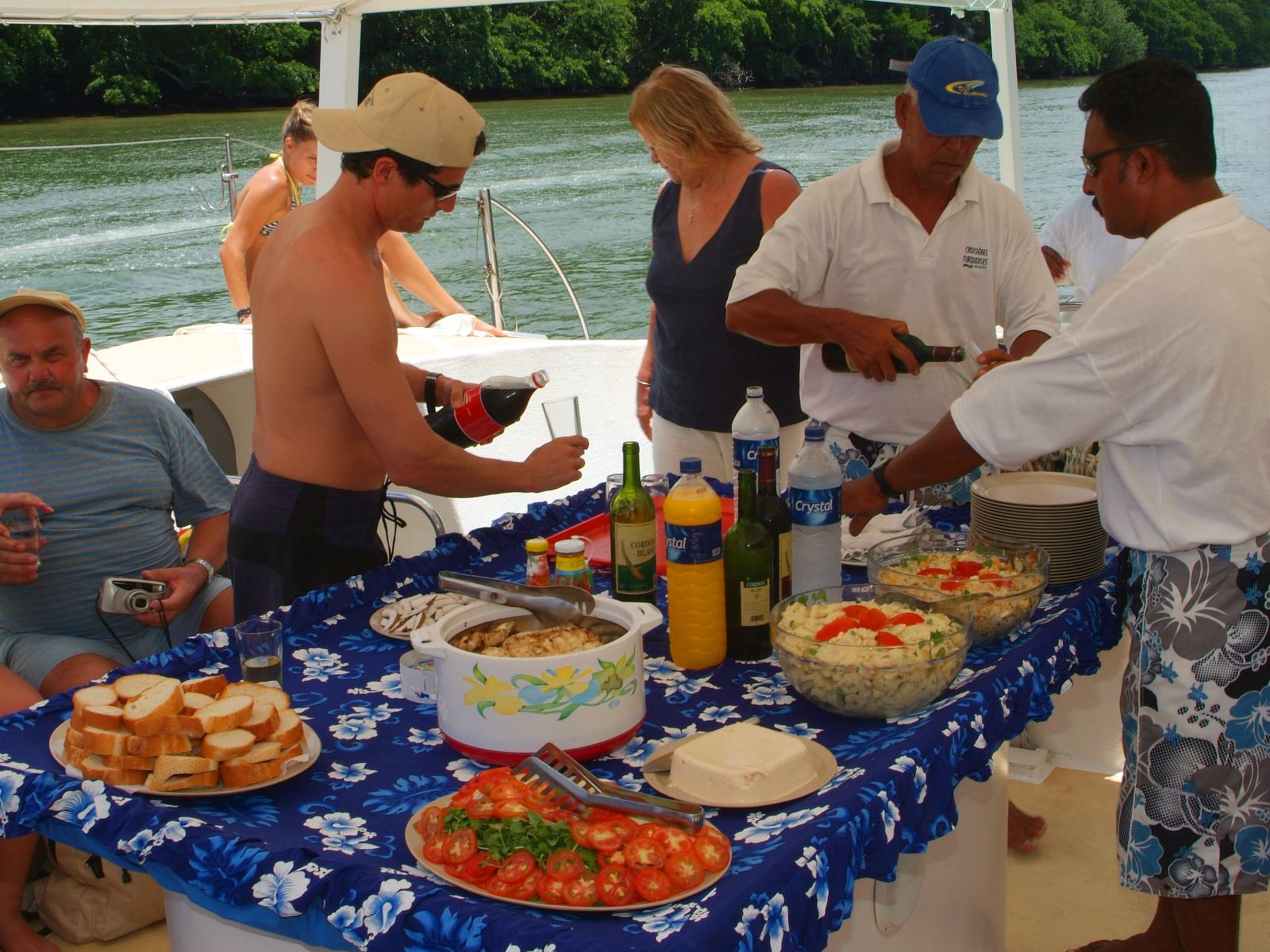 Rondreis Mauritius, Trou d'eau Douce, Excursie Turquoise Cruise naar Ile aux Cerfs, lunchbuffet