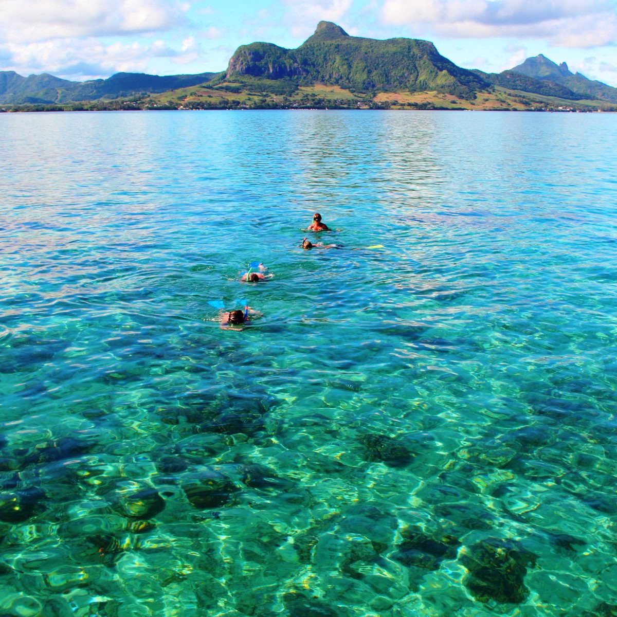 Rondreis-Mauritius-Trou-deau-Douce-Excursie-Turquoise-Cruise-naar-Ile-aux-Cerfs-snorkelen-aspect-ratio-282-282