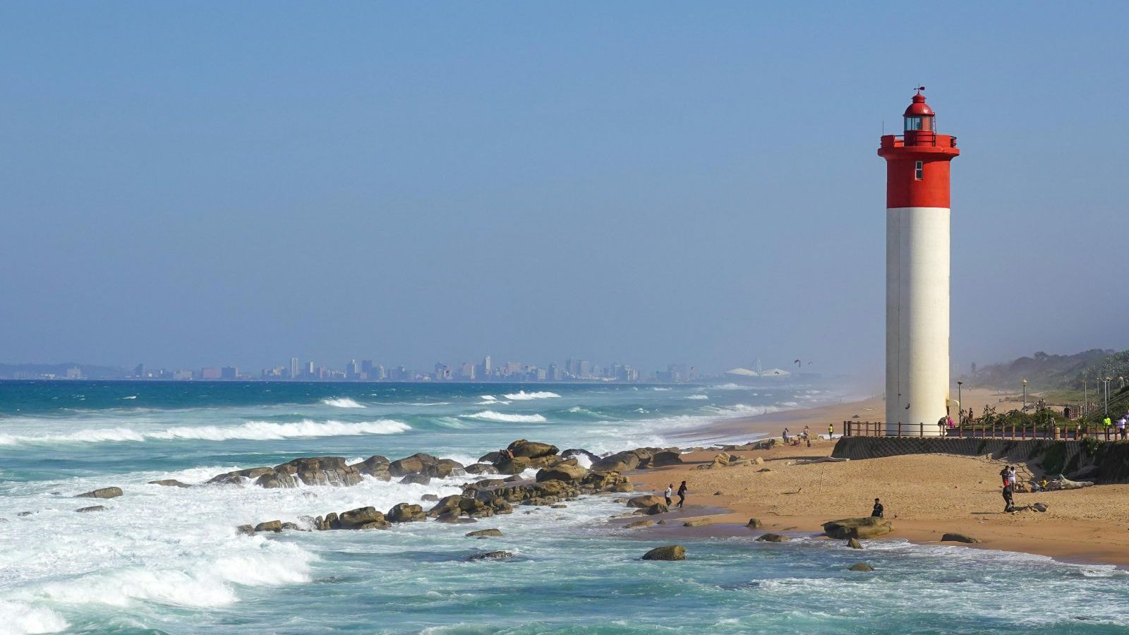 Rondreis Zuid- Afrika, Umhlanga Rocks, strand, zee, vuurtoren
