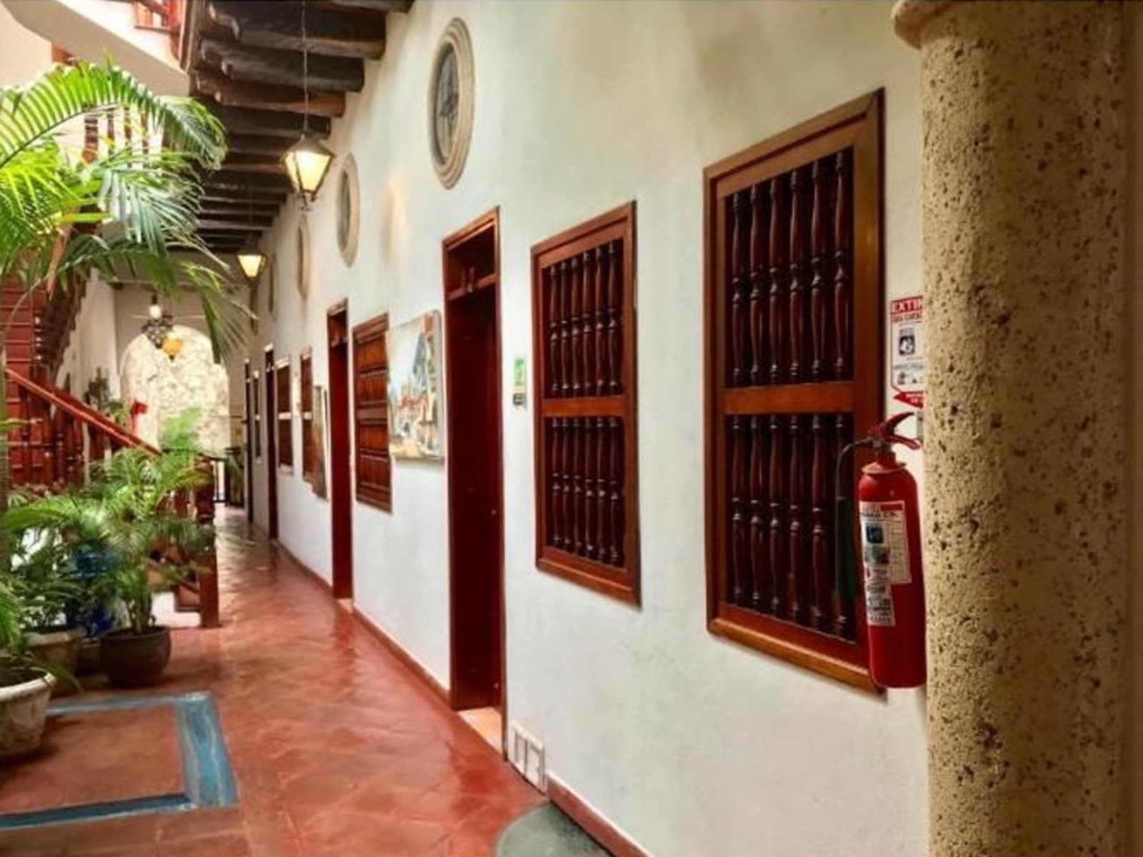 Rondreis Colombia, Cartagena, Casa del Curato, gang